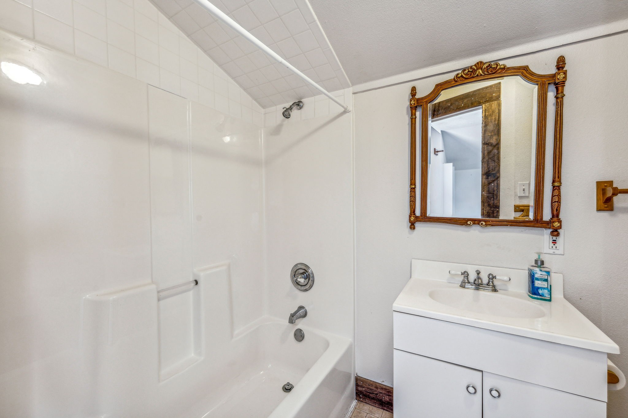 1433 County Road 306a