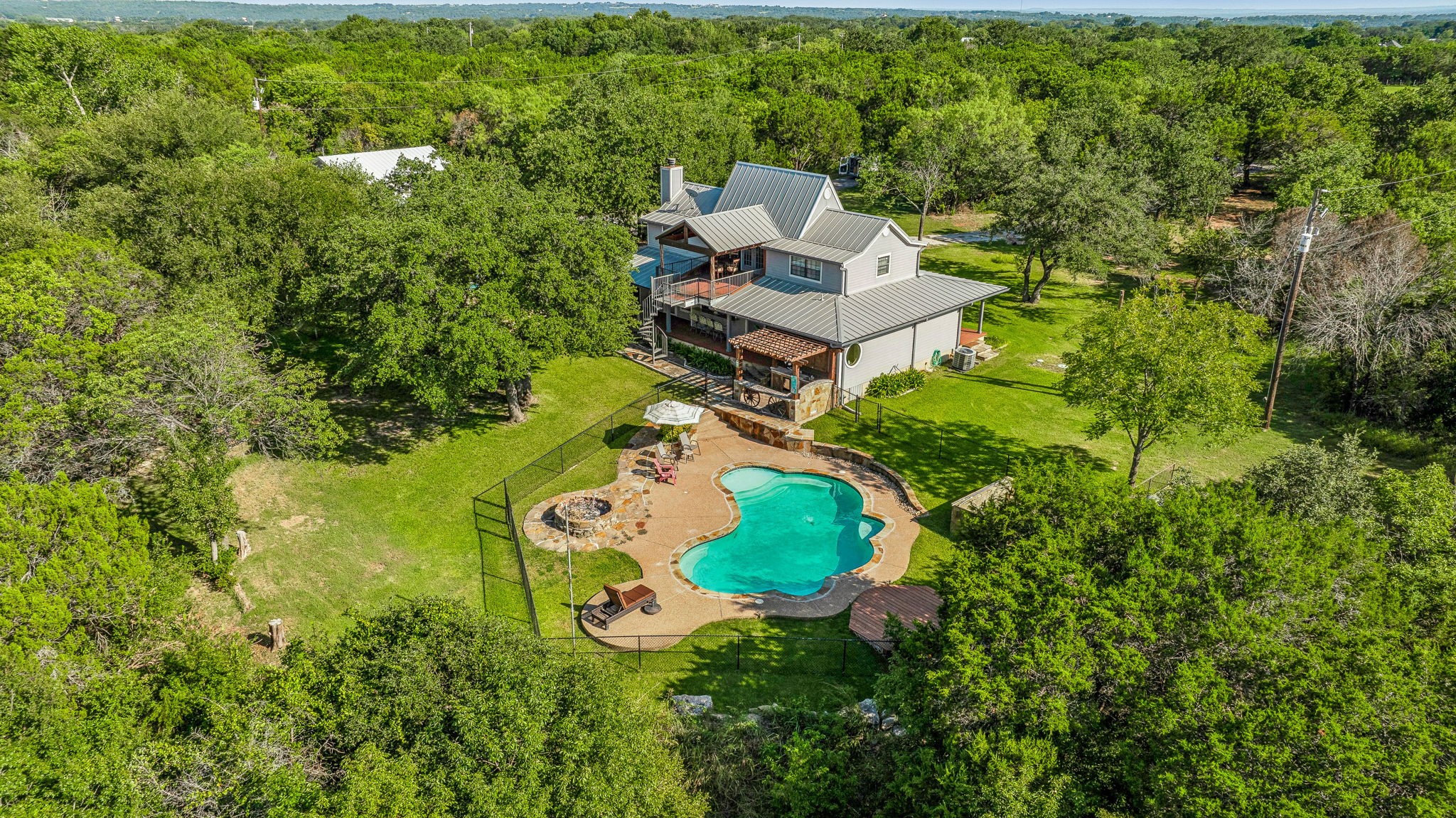 1433 County Road 306a