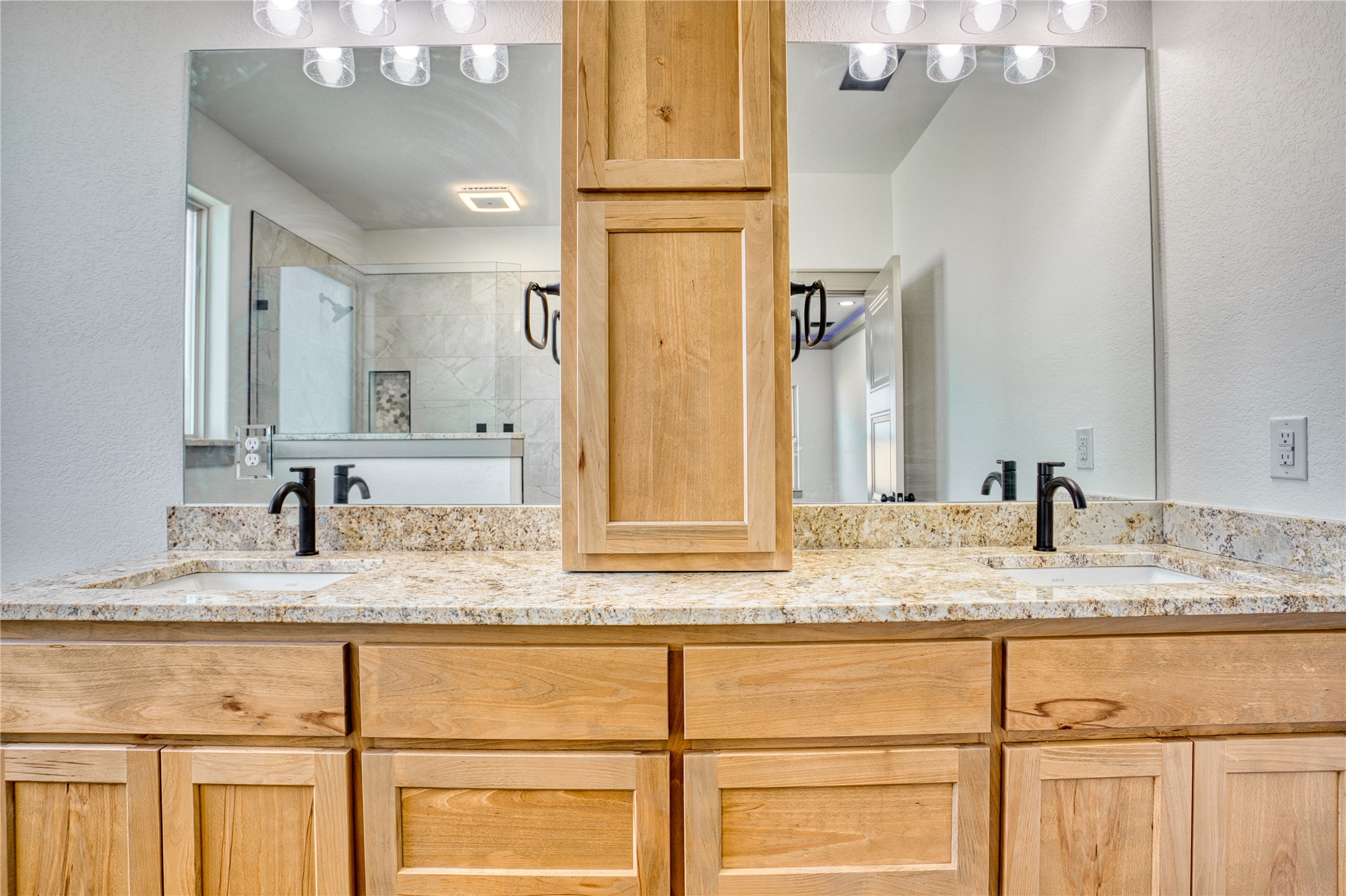 1037 Private Road 41