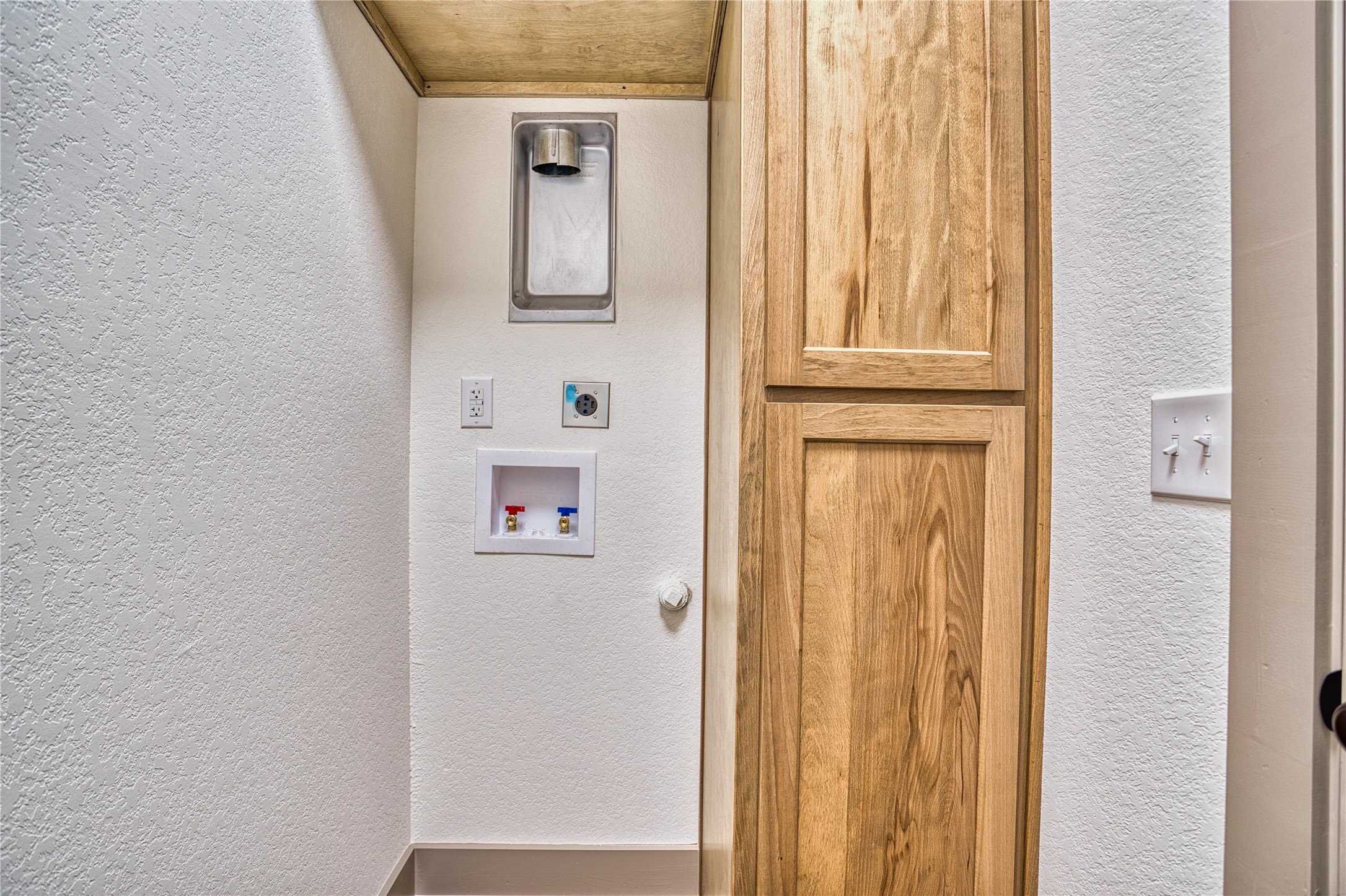 1037 Private Road 41