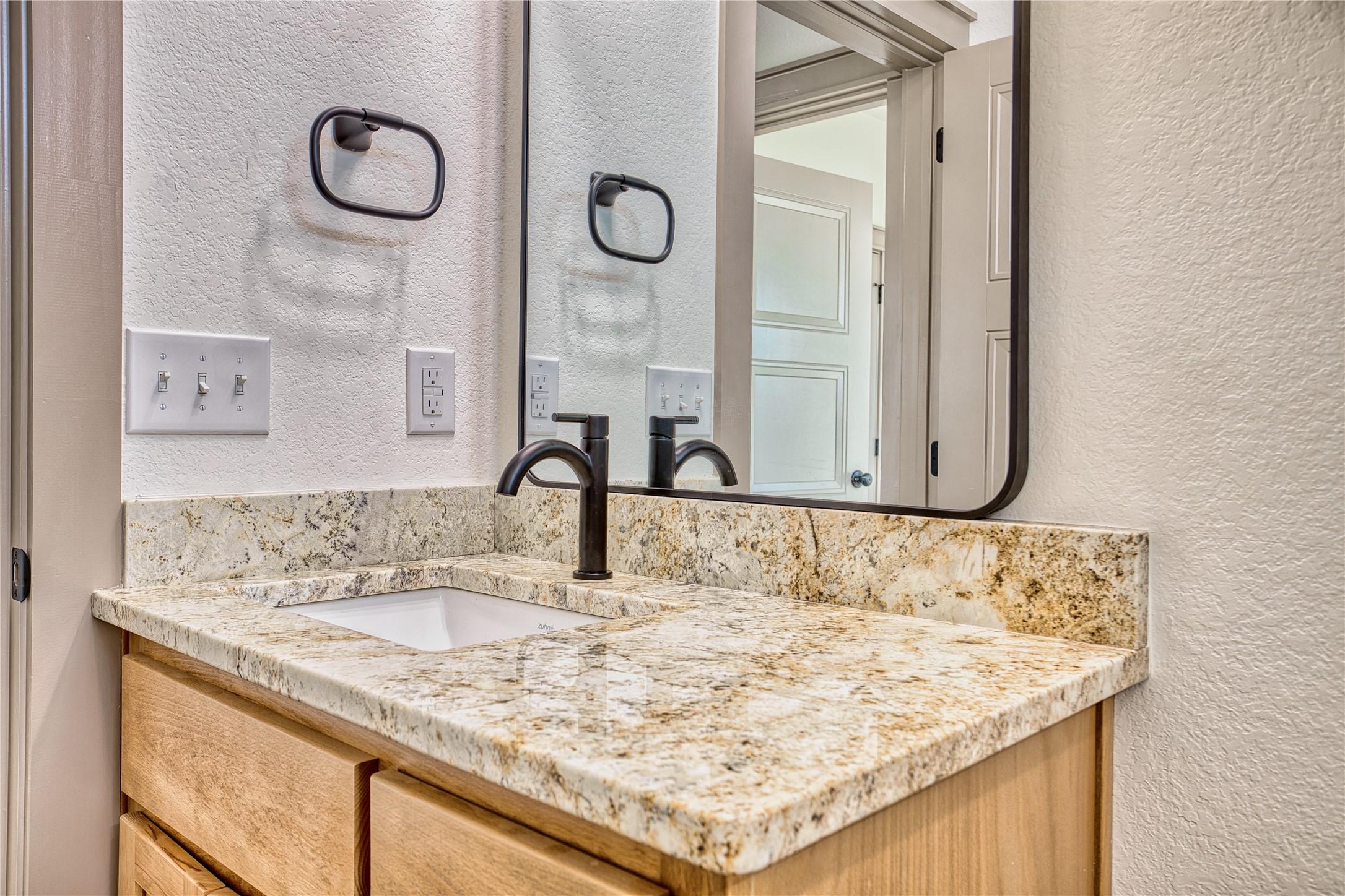 1037 Private Road 41