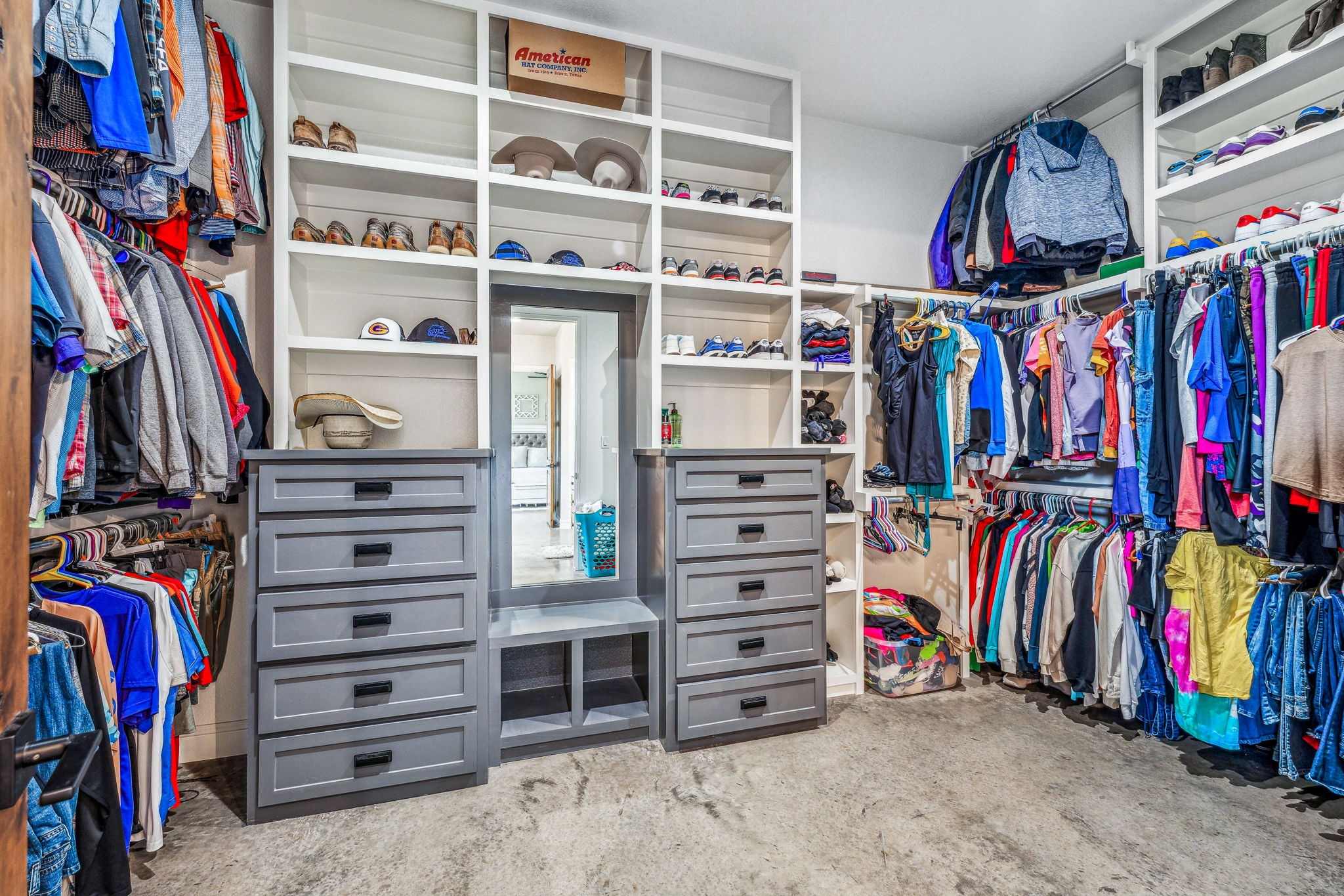 2401 Spirit Court