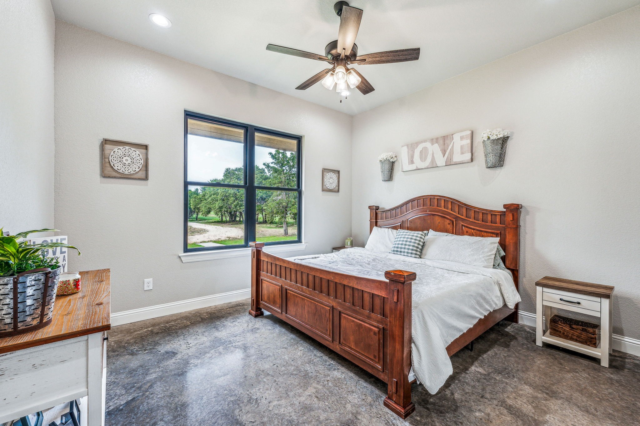 2401 Spirit Court