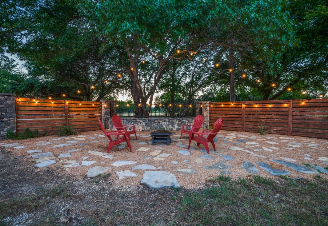 2622 N Highway 144