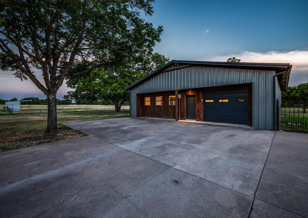 2622 N Highway 144
