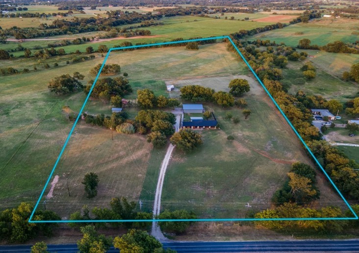 2622 N Highway 144