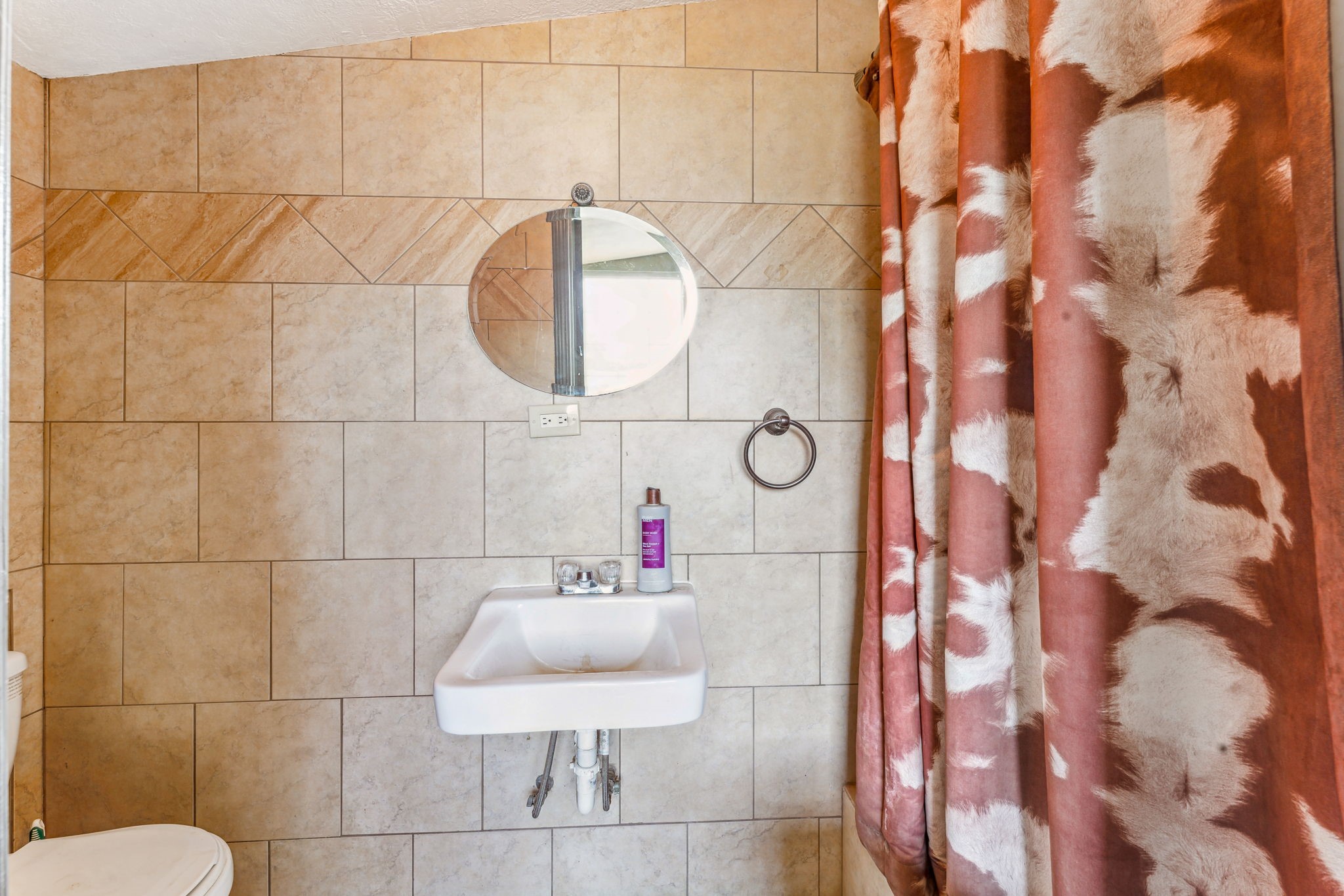 7000 Hill City Highway