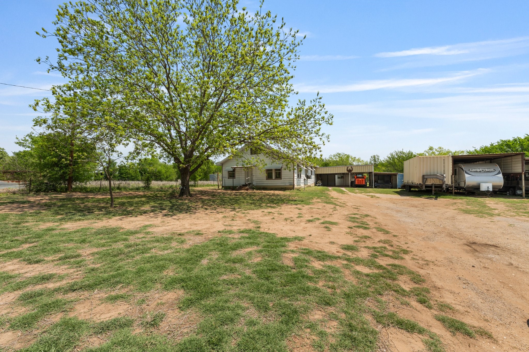 4820 N Highway 281