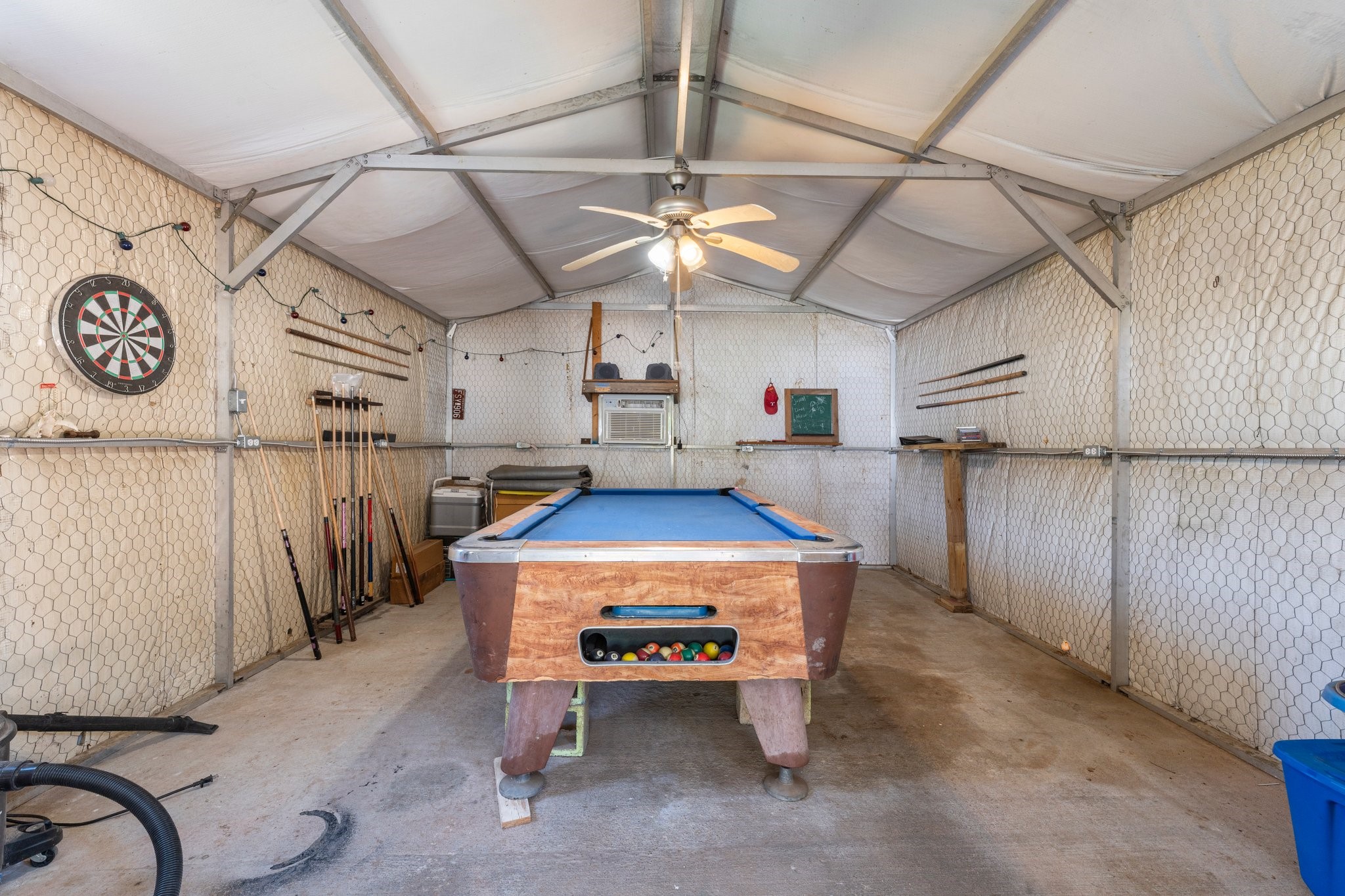 4820 N Highway 281