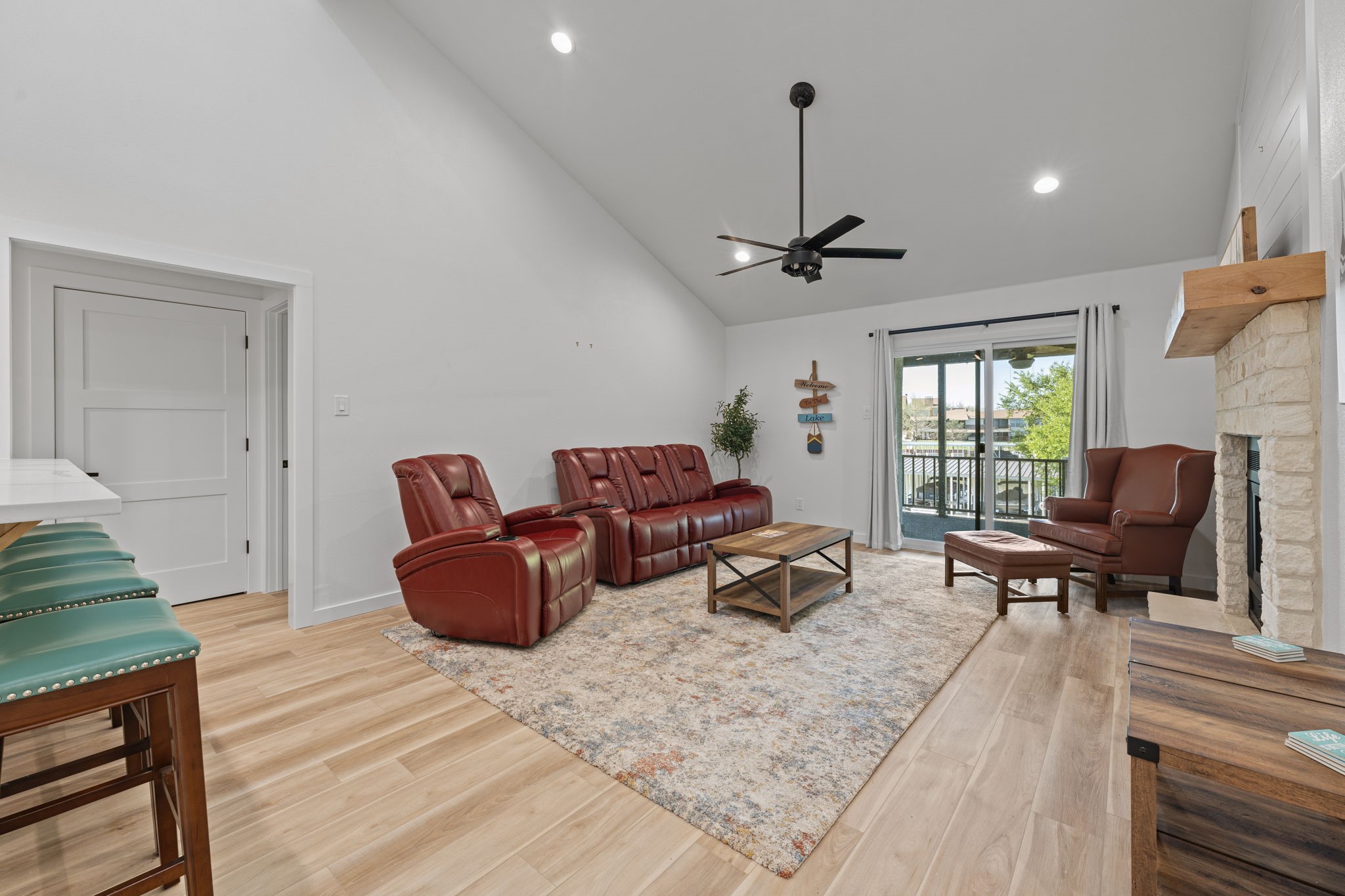 1441 Ponderosa Unit #3 Drive 3