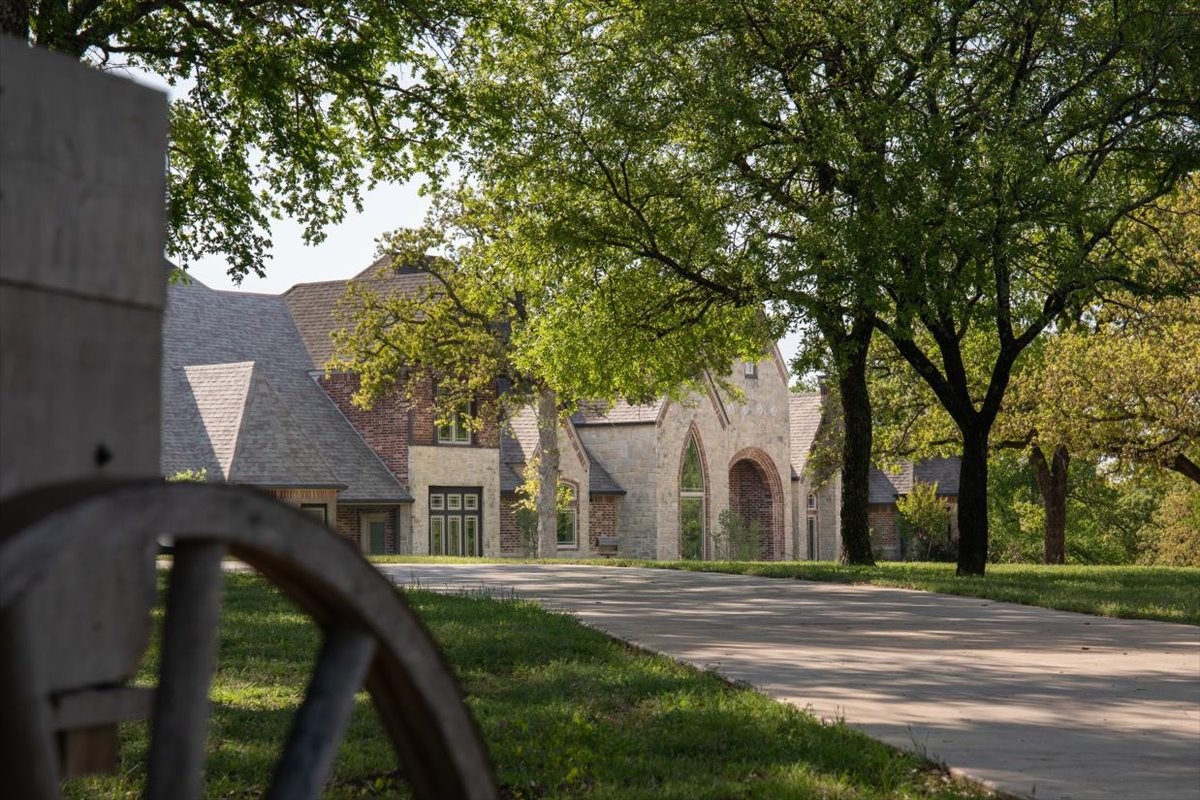 700 Temple Hall Highway