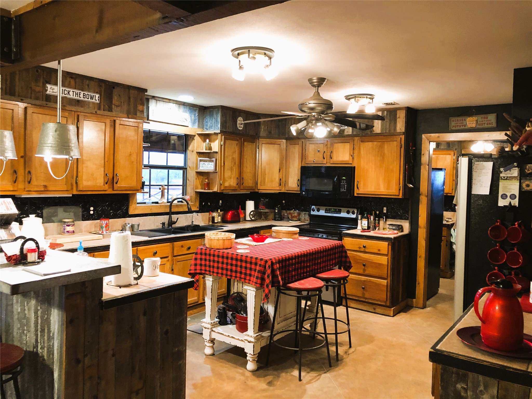 783 County Rd 4420