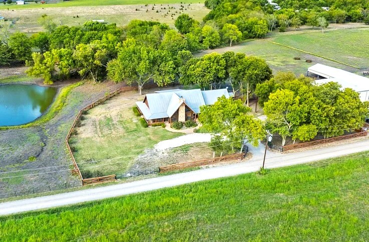 783 County Rd 4420