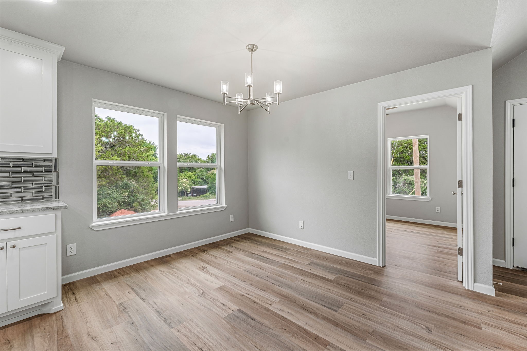 915 Comanche Cove Drive