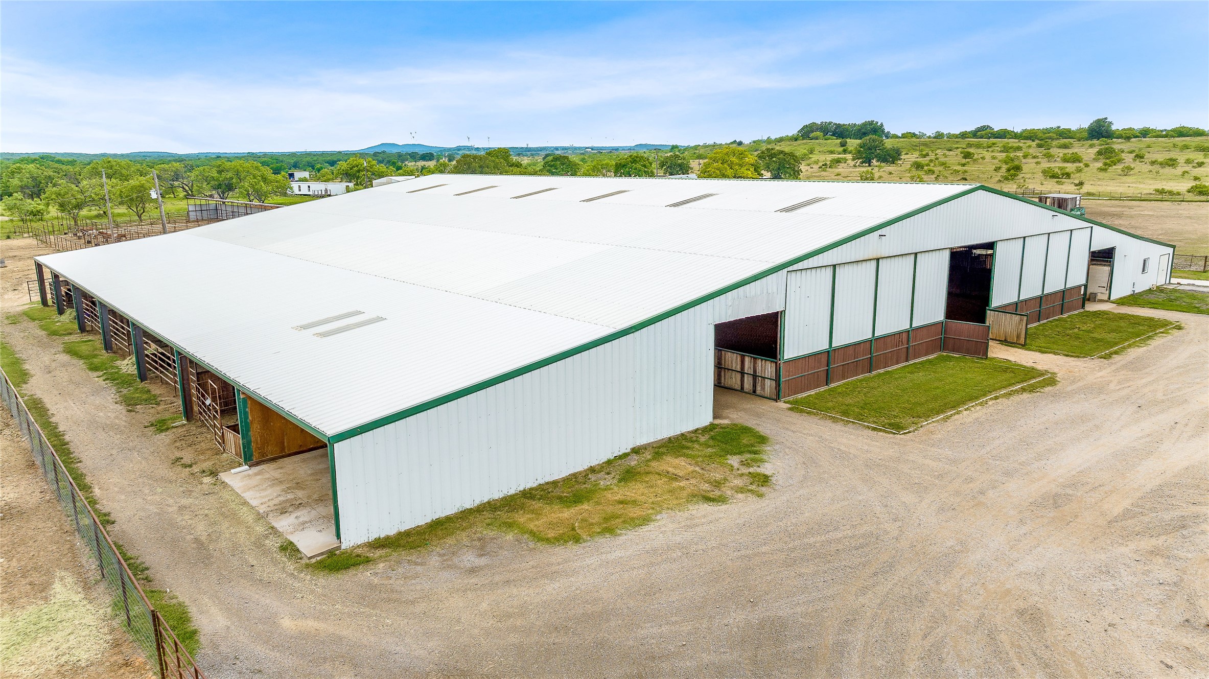 2283 US Highway 281 N