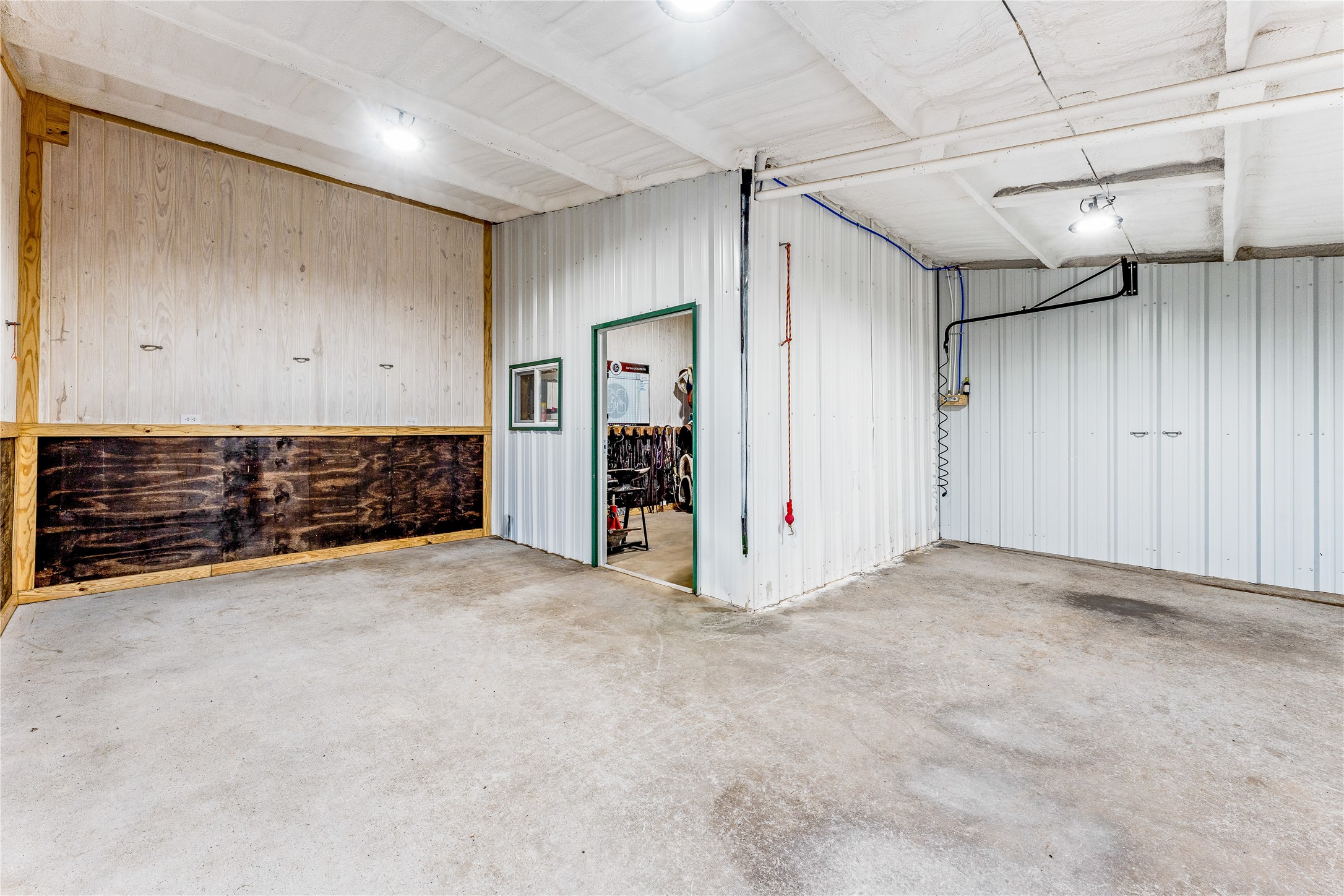 2283 US Highway 281 N