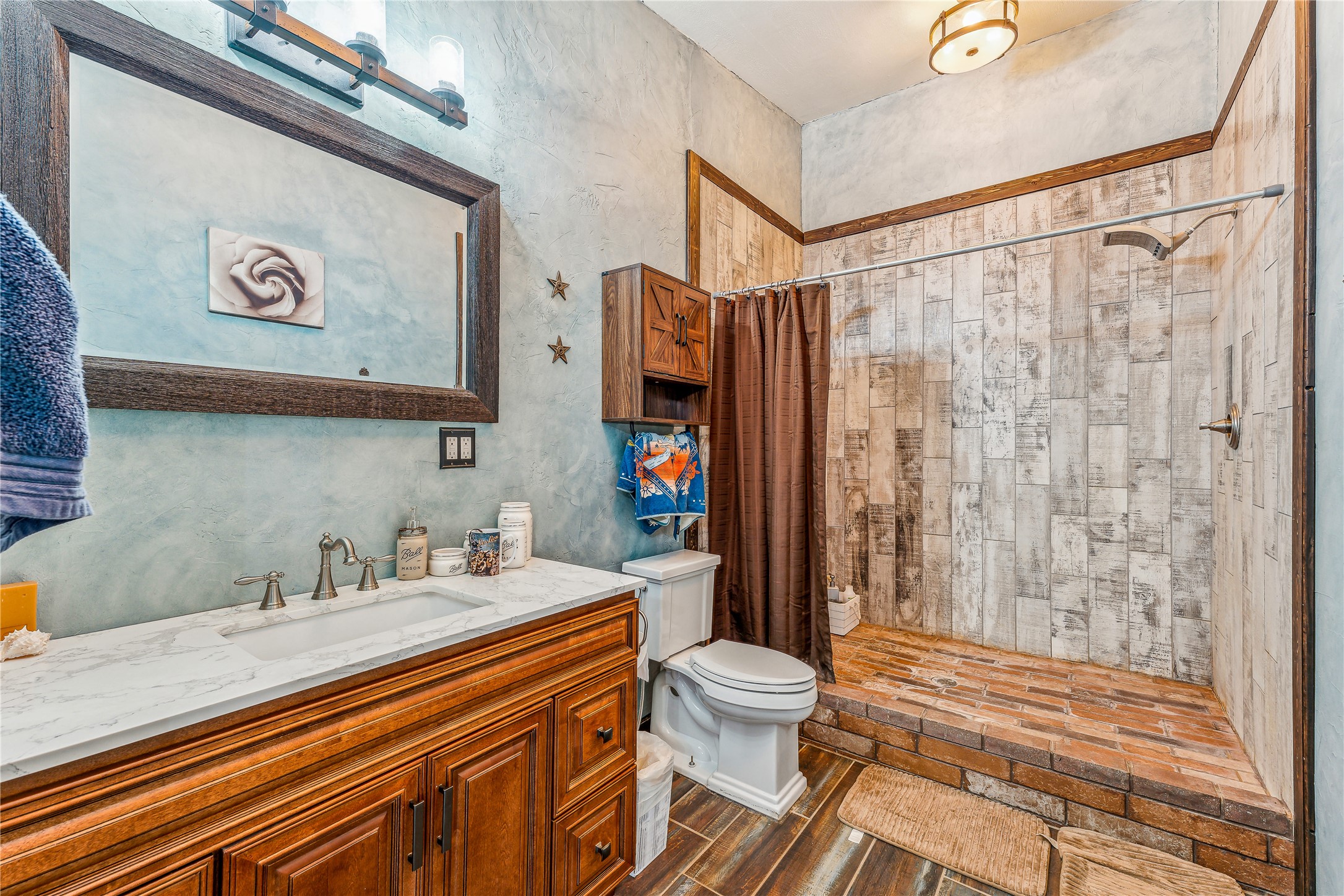 2283 US Highway 281 N