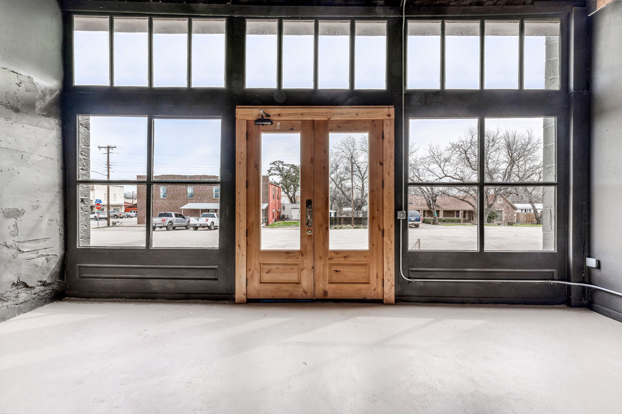 104 S Kickapoo Street 200
