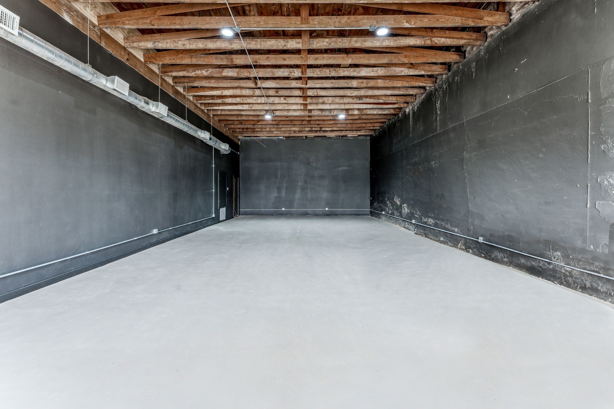 104 S Kickapoo Street 200