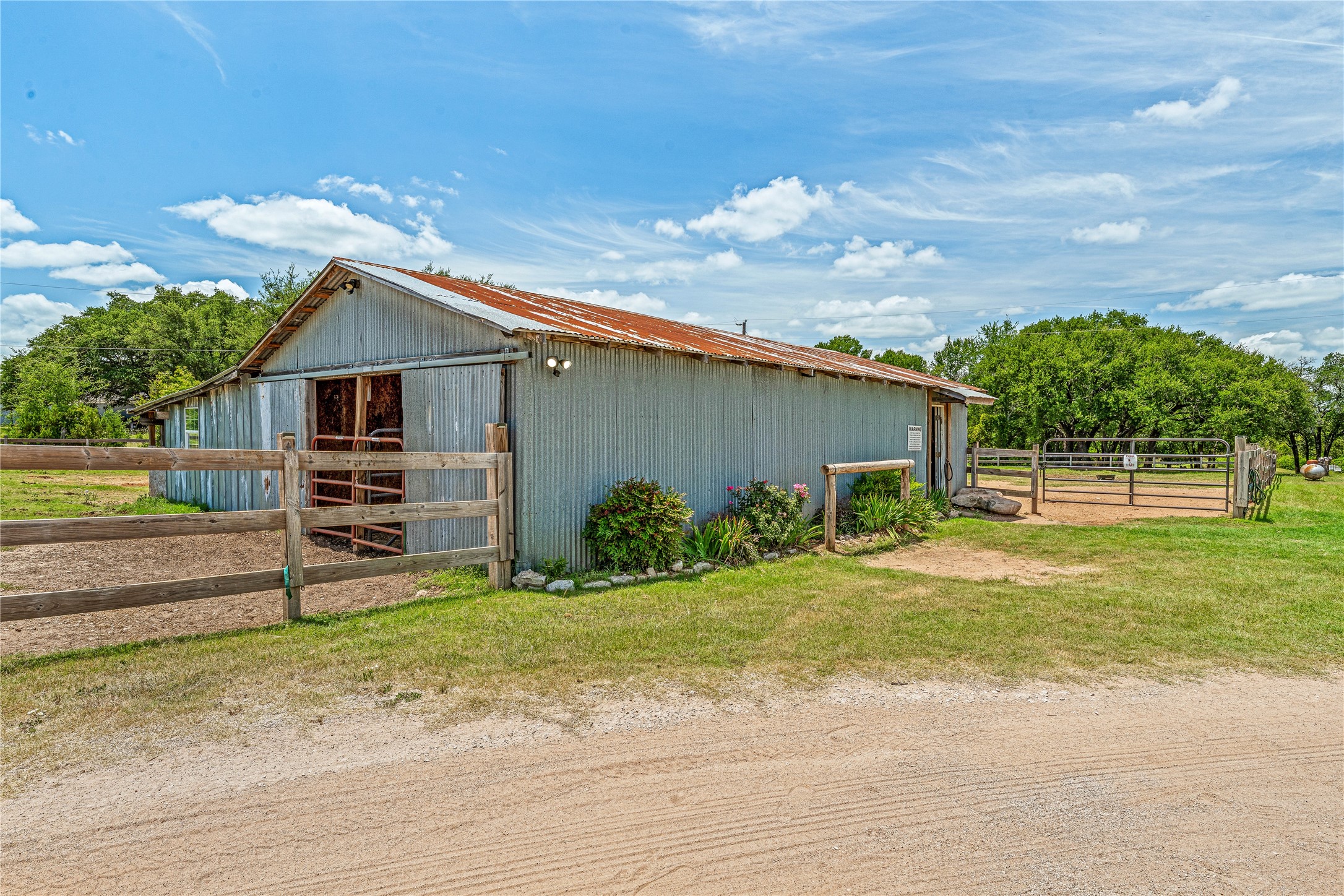 2991 N Fm 200