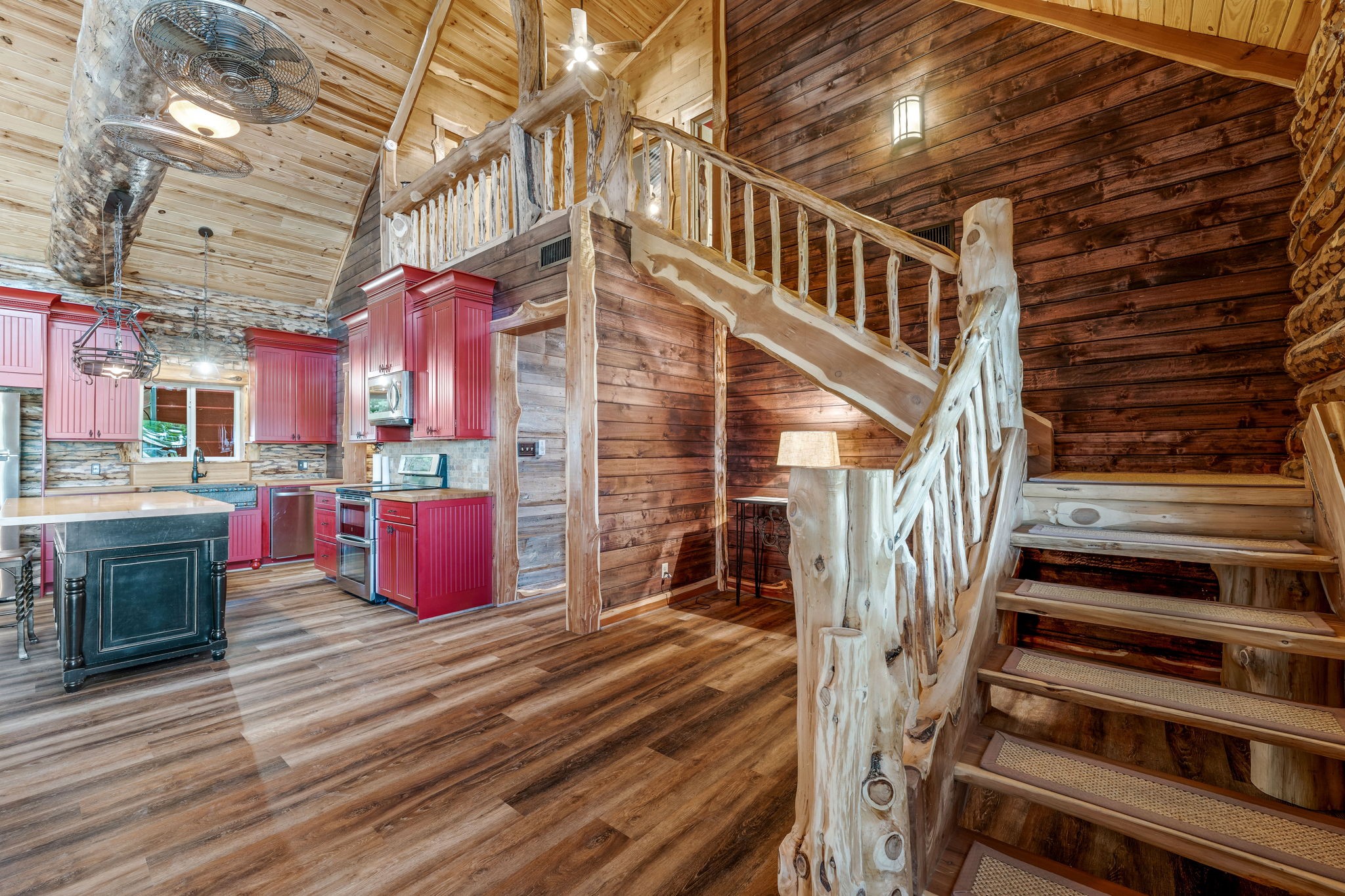 3245 Lakeside Drive