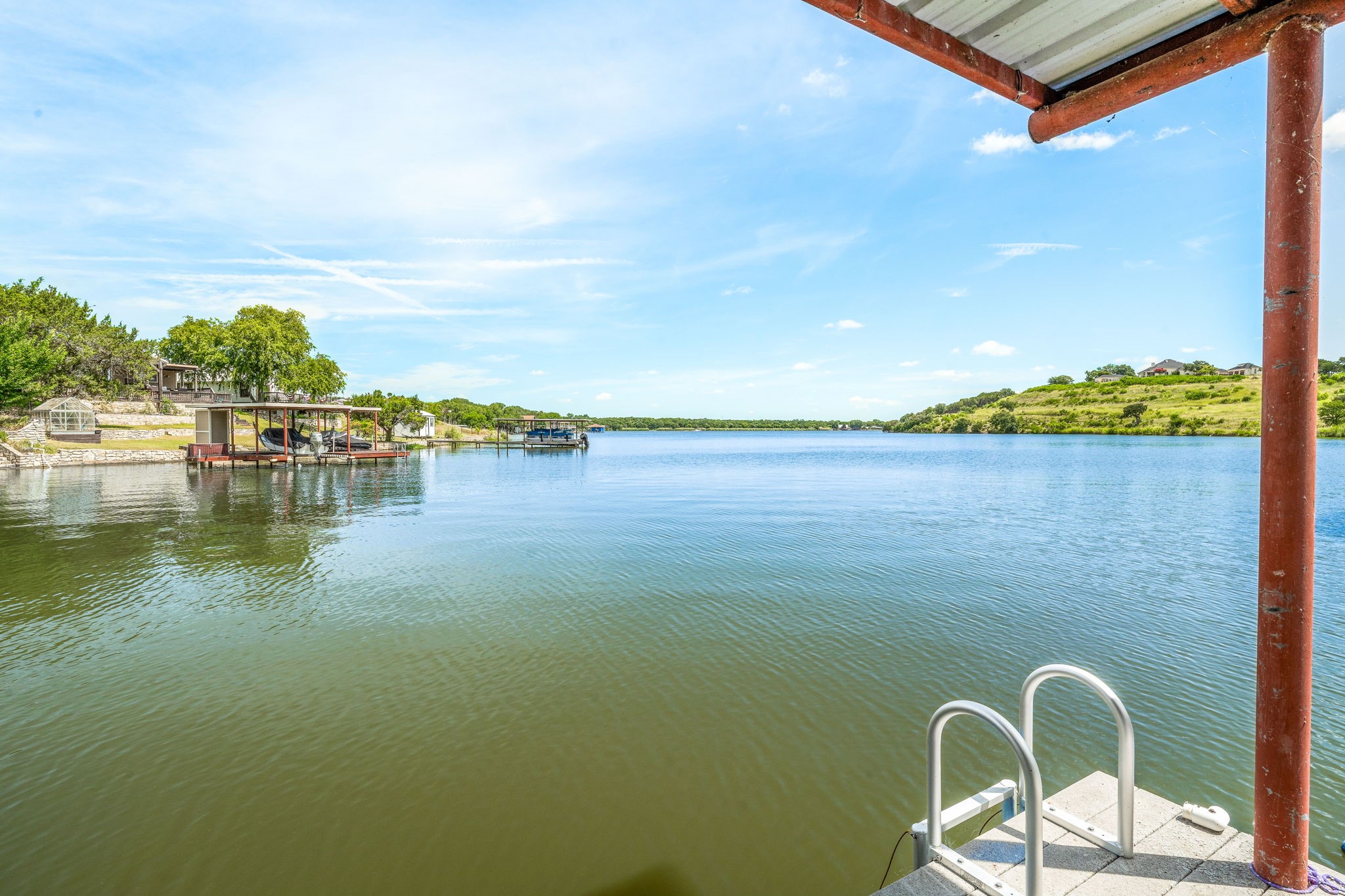 3245 Lakeside Drive