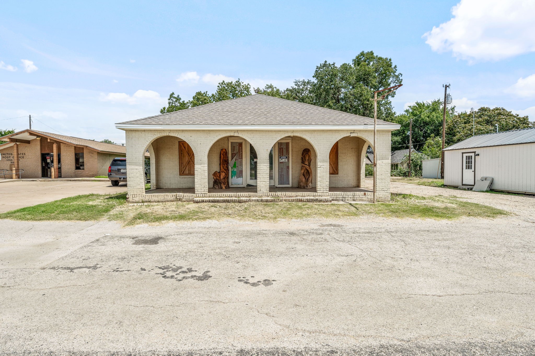 104 W Drive