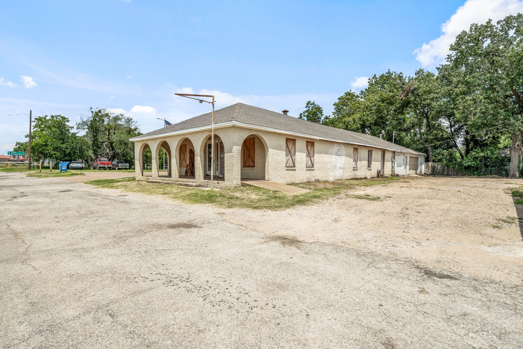 104 W Drive