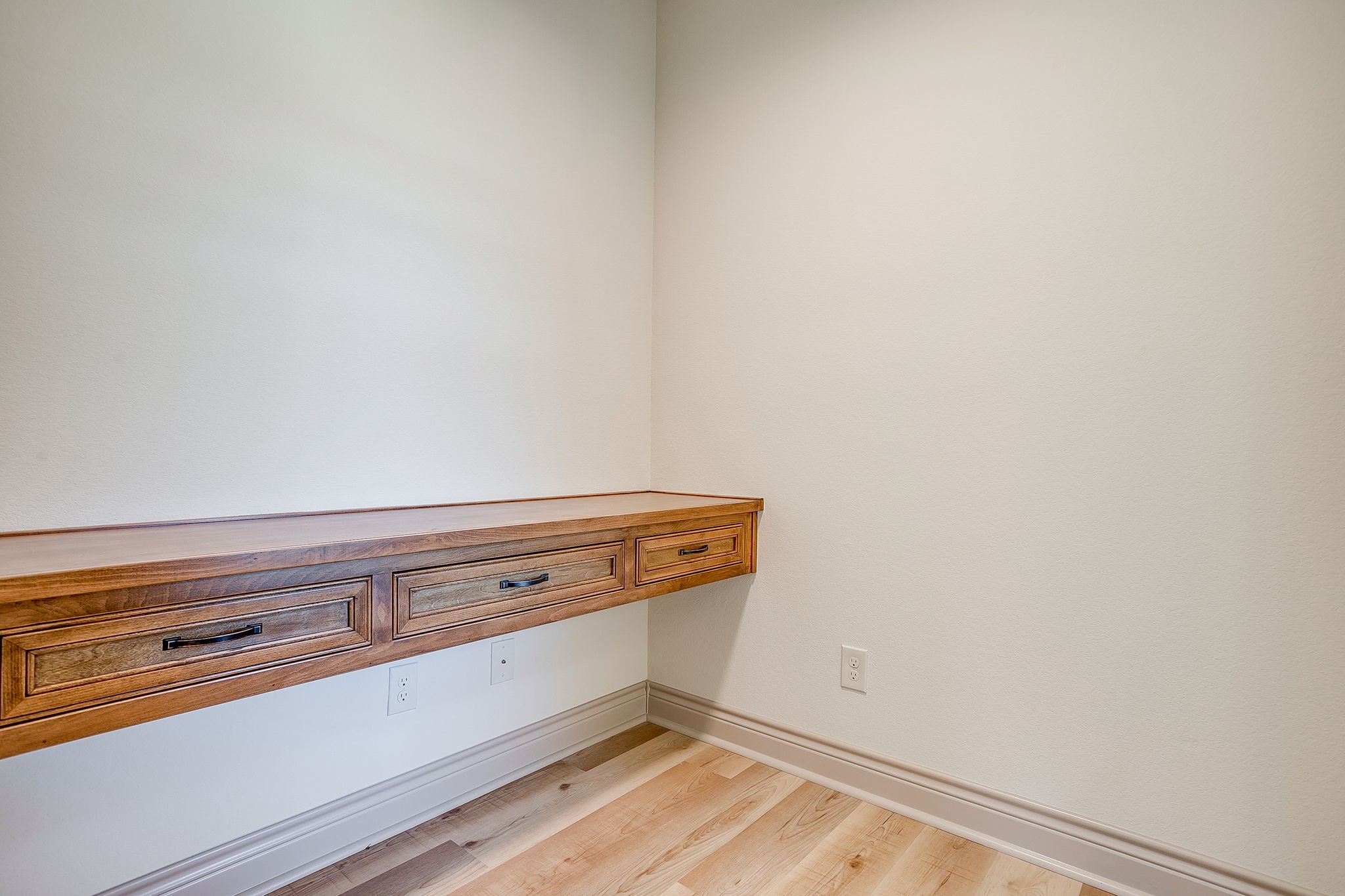 1049 Barton Ranch Road