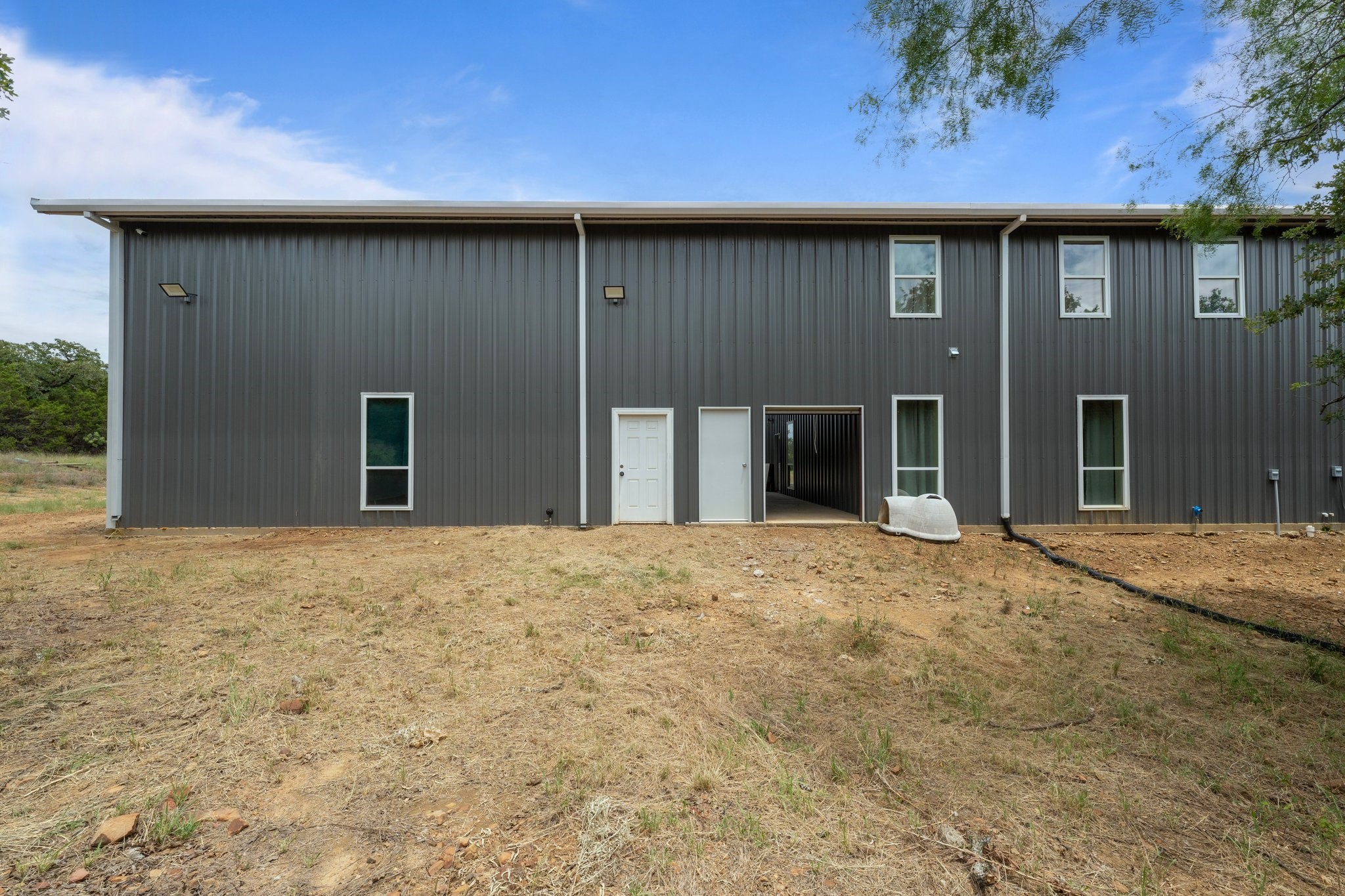 5977 N Fm 129