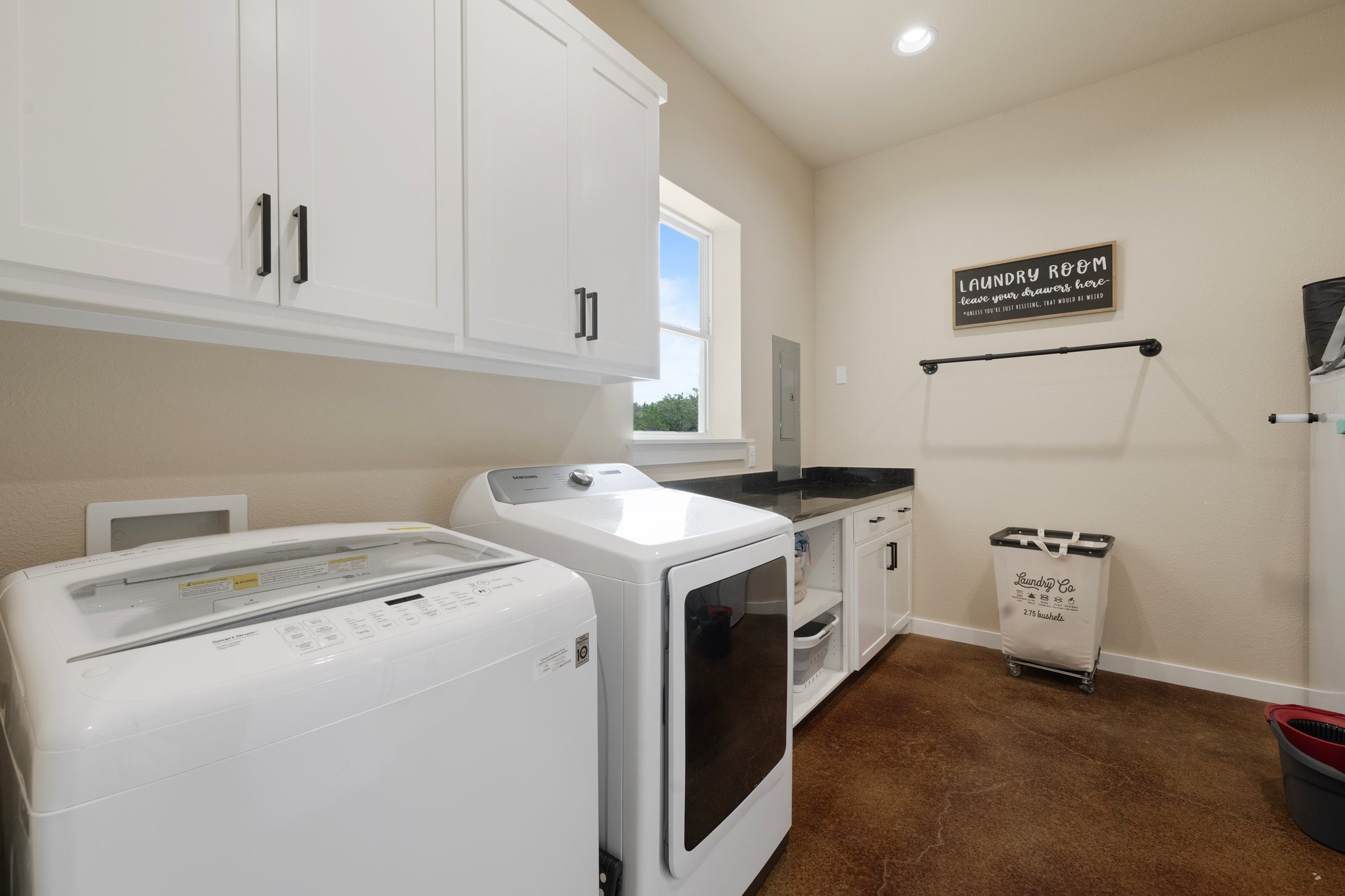 5977 N Fm 129