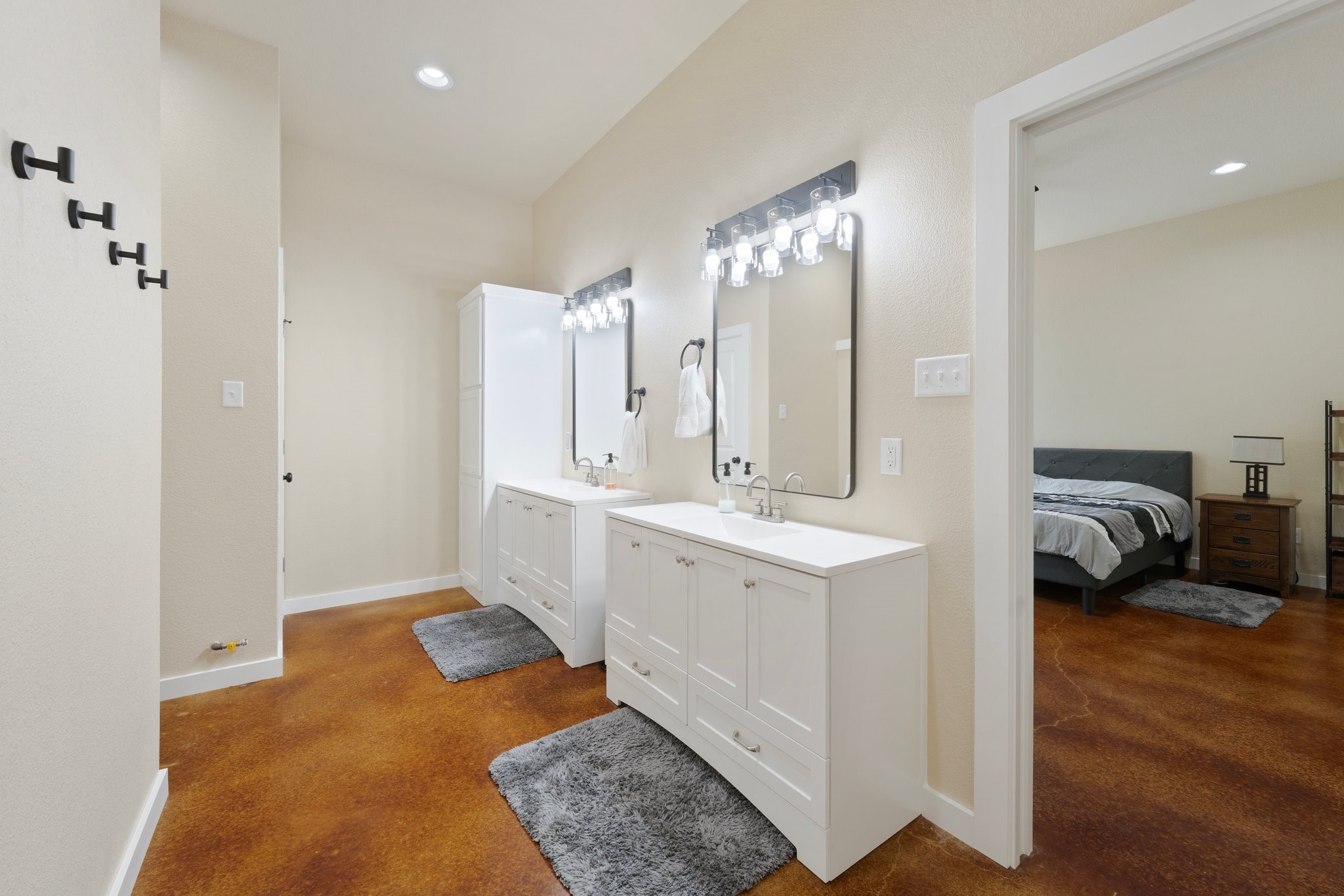 5977 N Fm 129