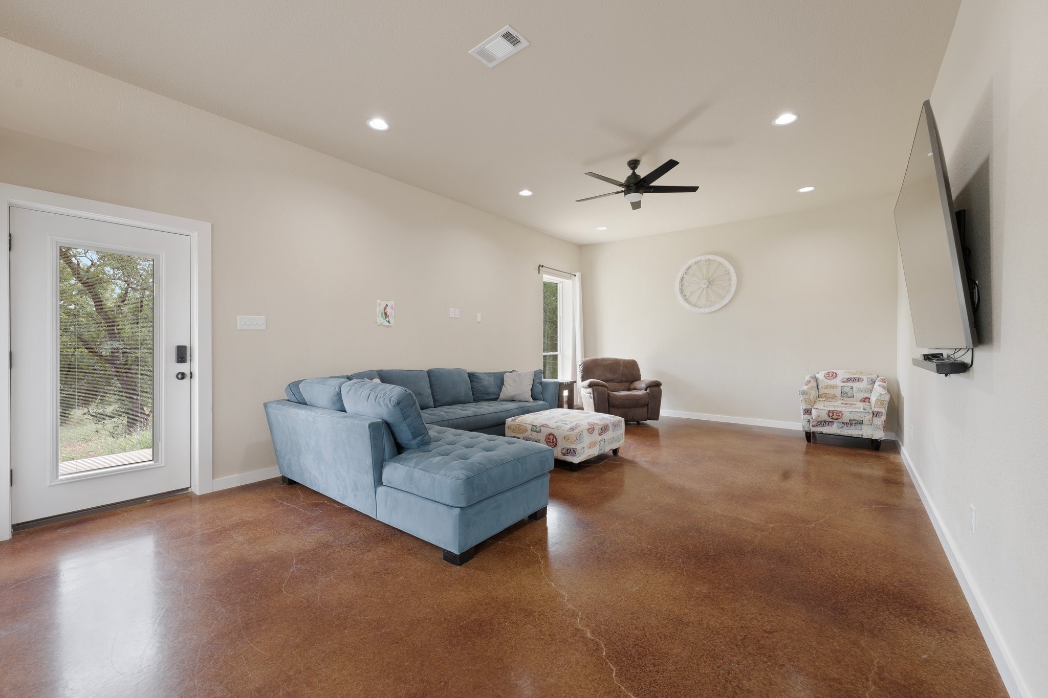 5977 N Fm 129