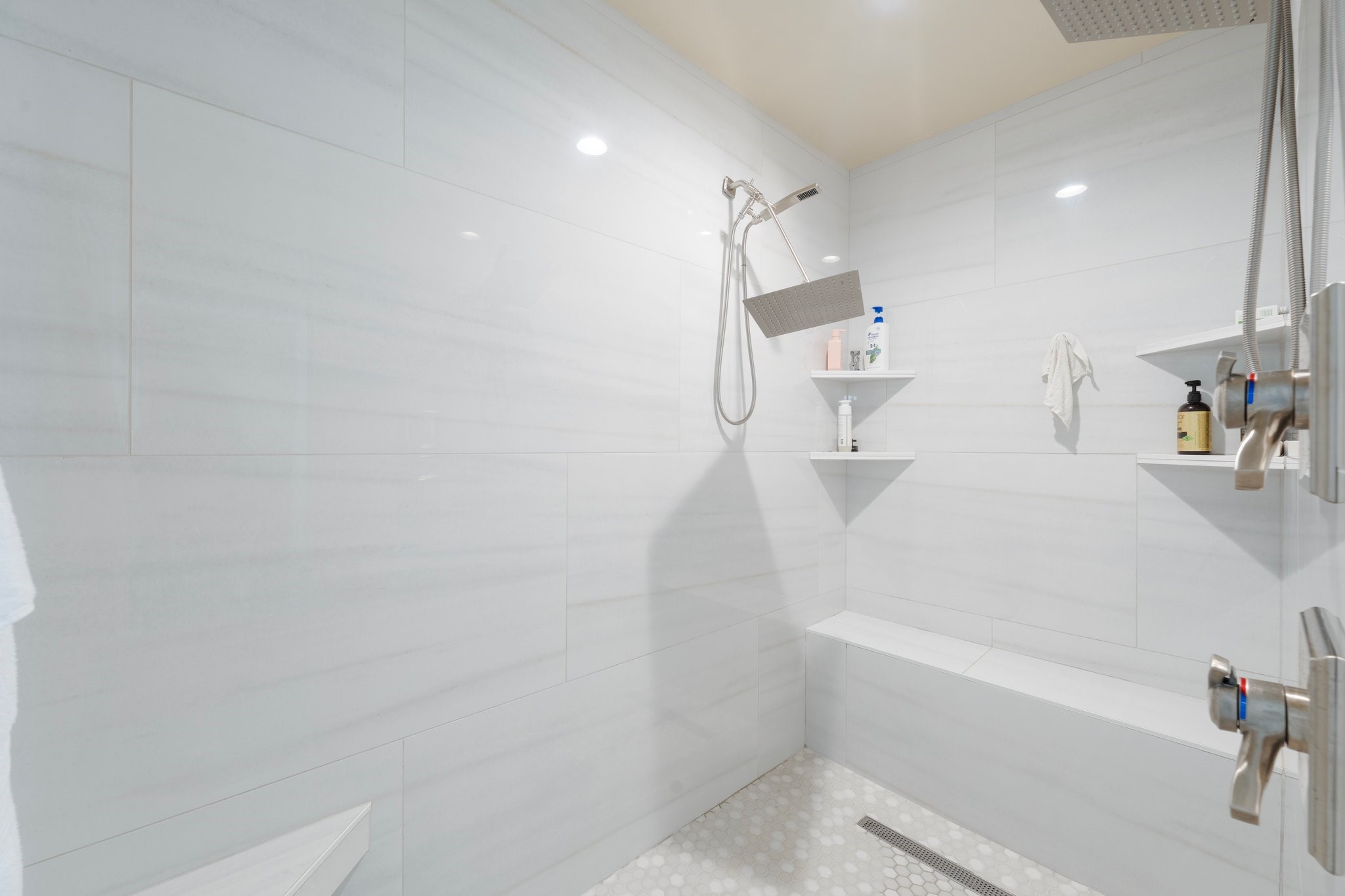 5977 N Fm 129