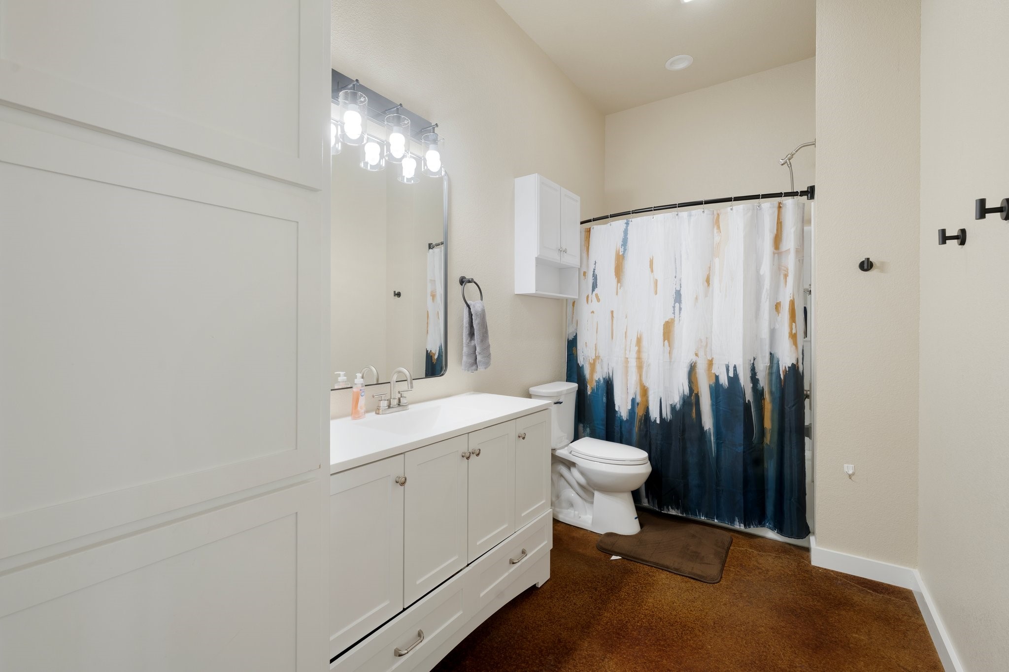 5977 N Fm 129