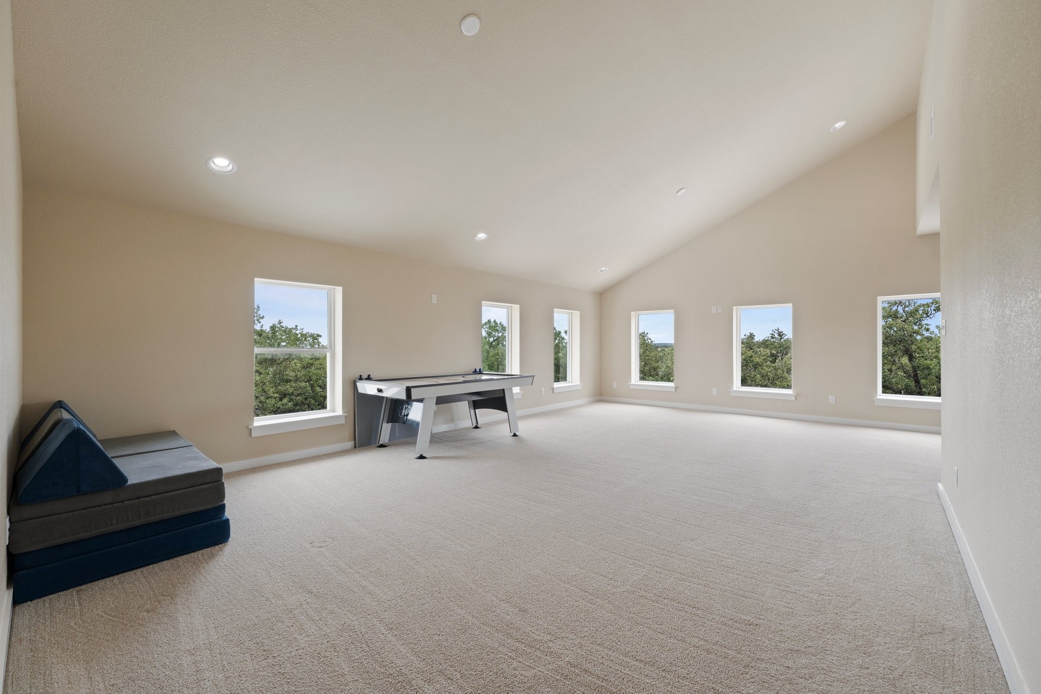 5977 N Fm 129
