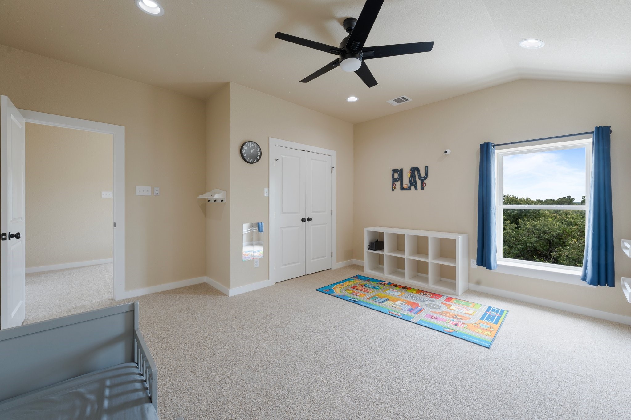 5977 N Fm 129