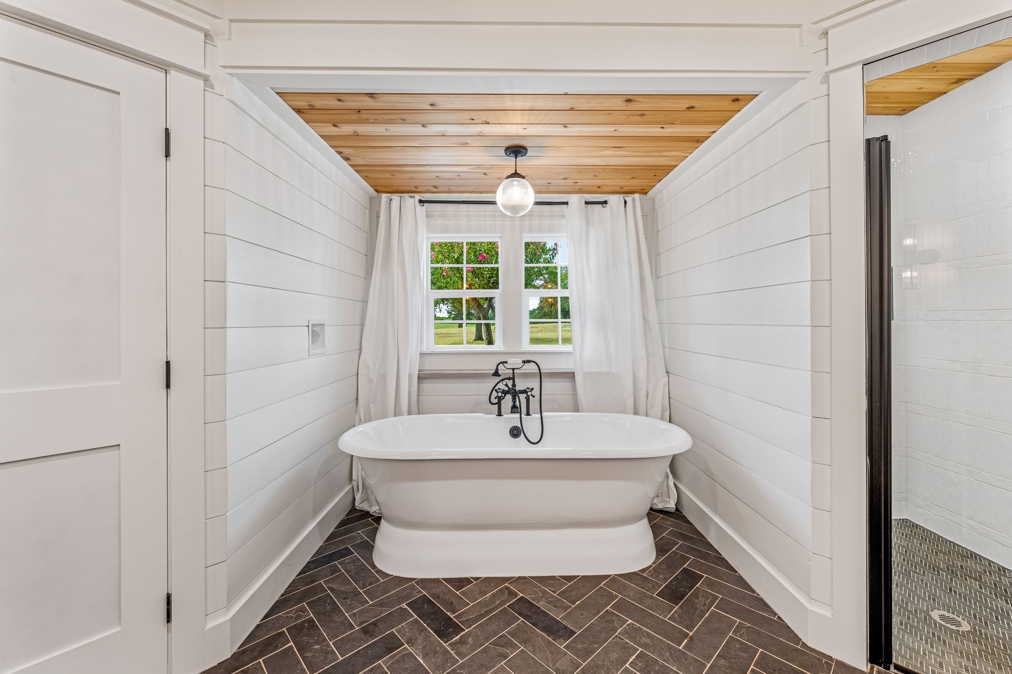 7101 Contrary Creek Road