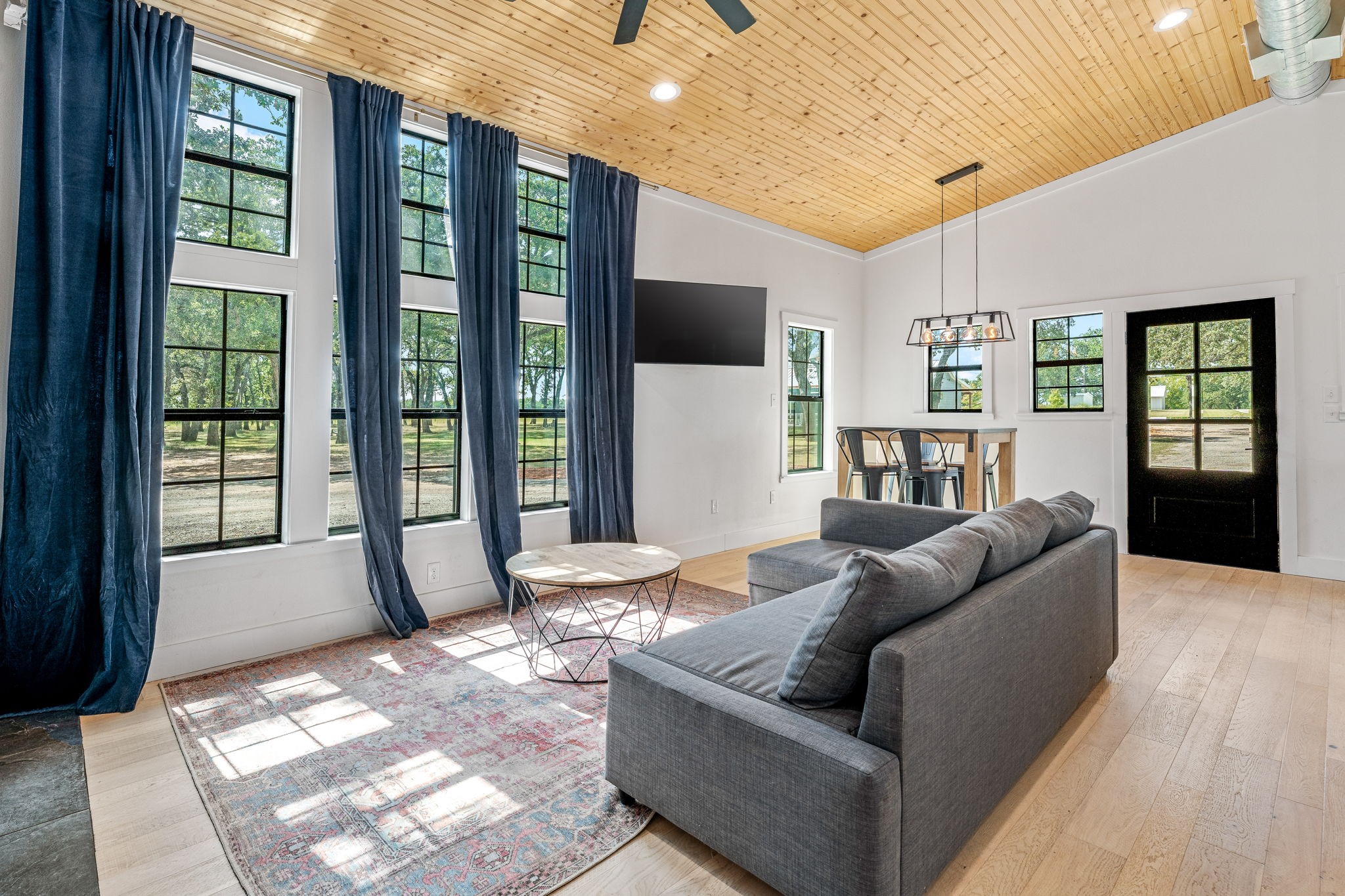 7101 Contrary Creek Road