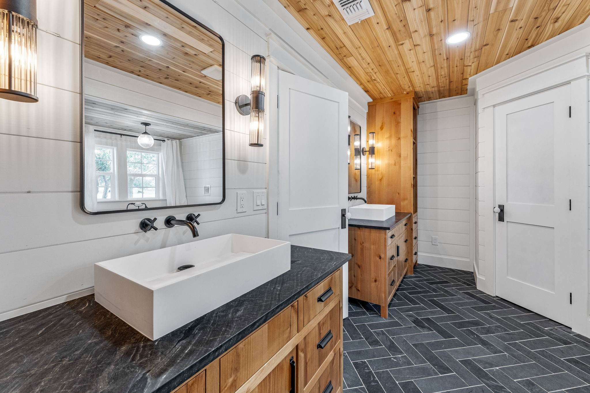 7101 Contrary Creek Road