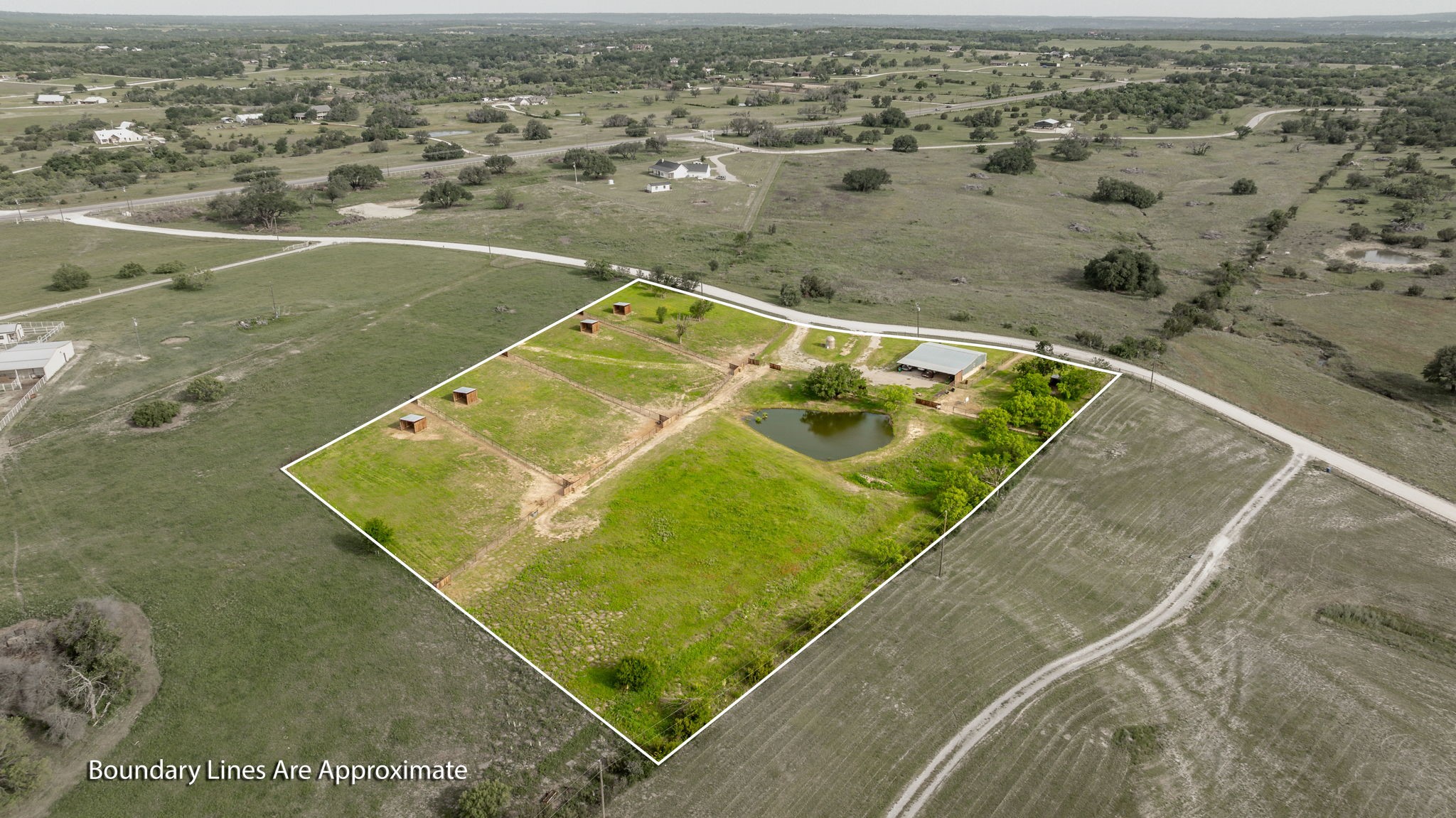 570 Private Road 1562