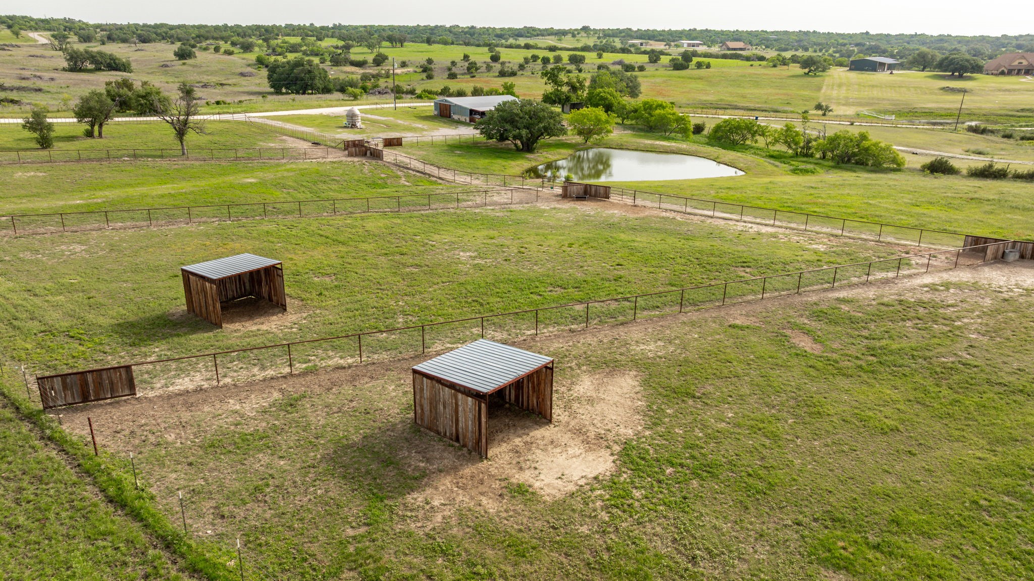 570 Private Road 1562