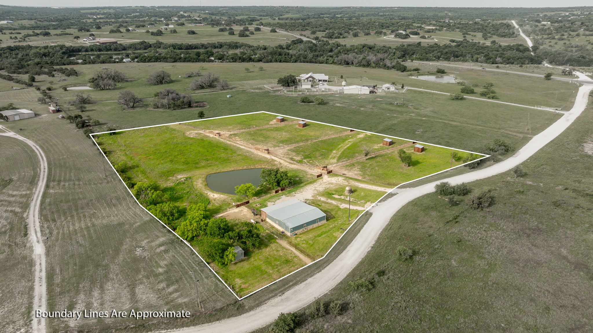 570 Private Road 1562