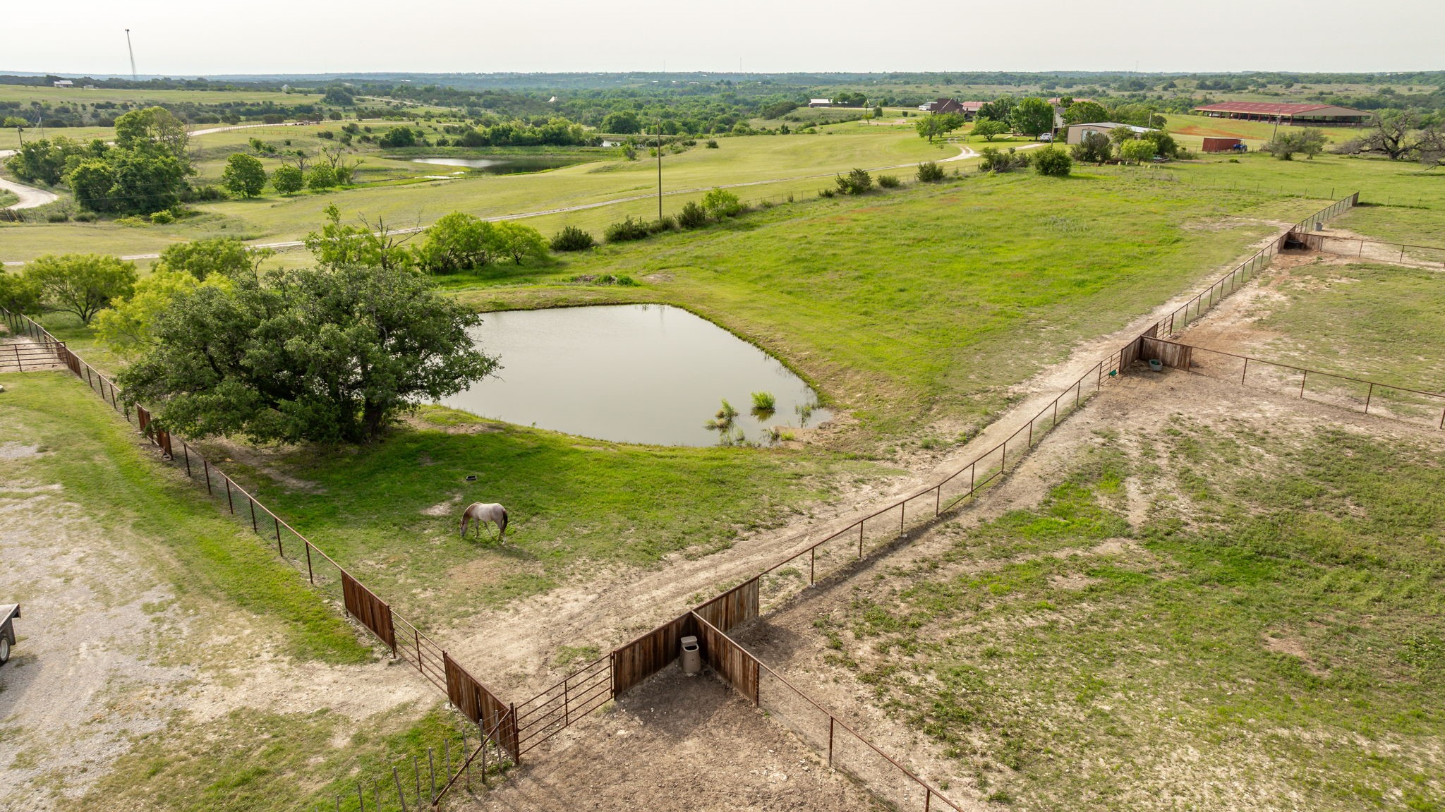 570 Private Road 1562