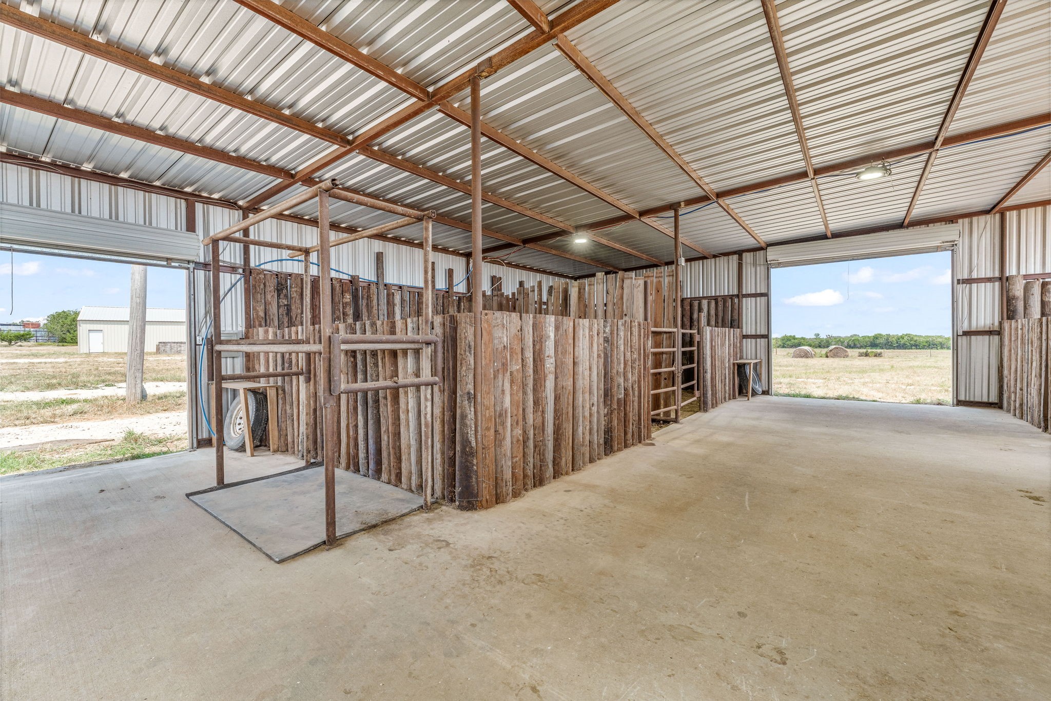 4470 Farm Road 219