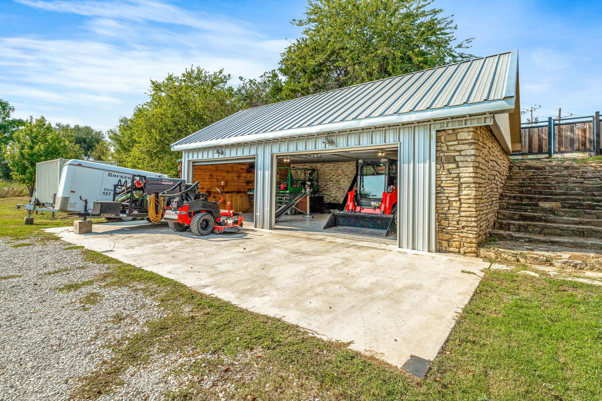1321 N Fm 56