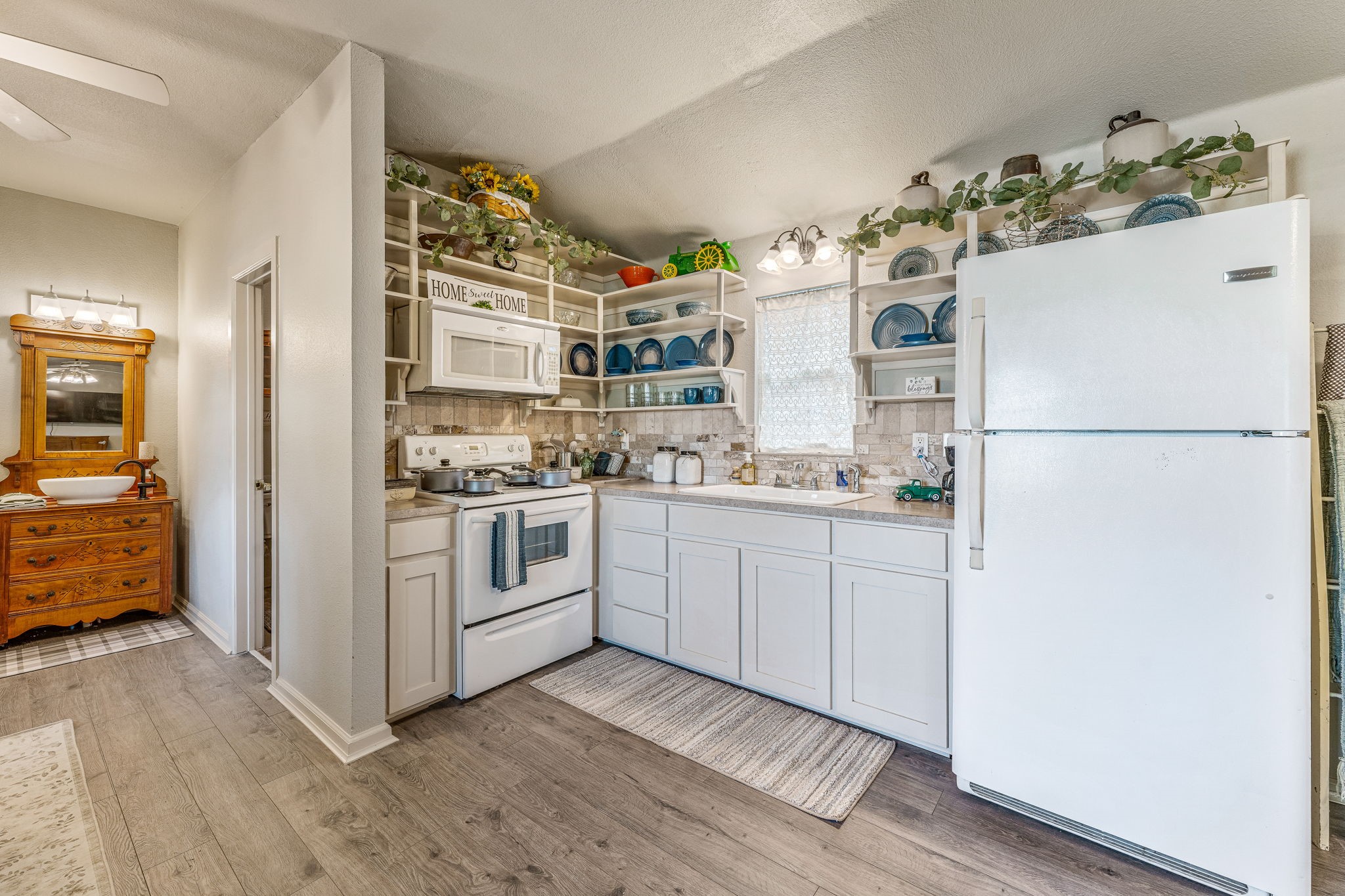 1321 N Fm 56