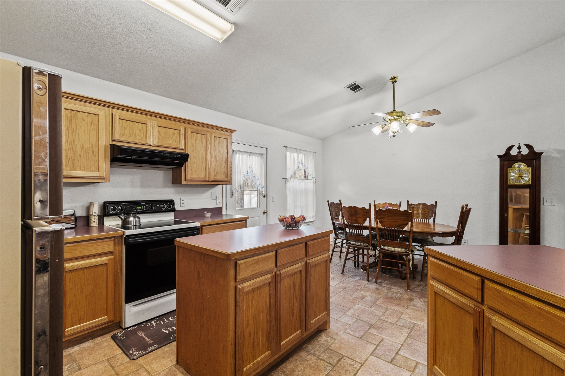 80 N Campbell Road