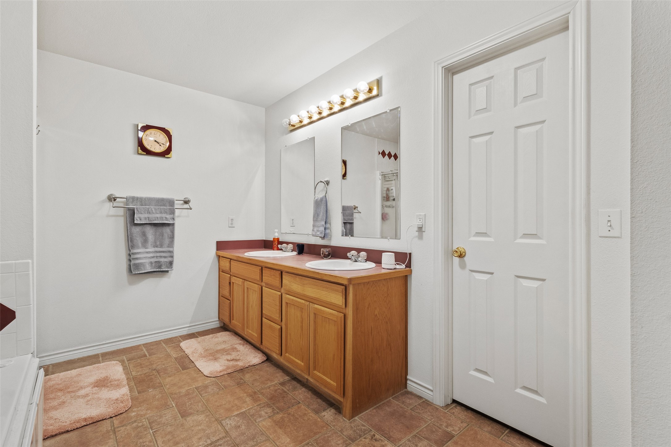 80 N Campbell Road