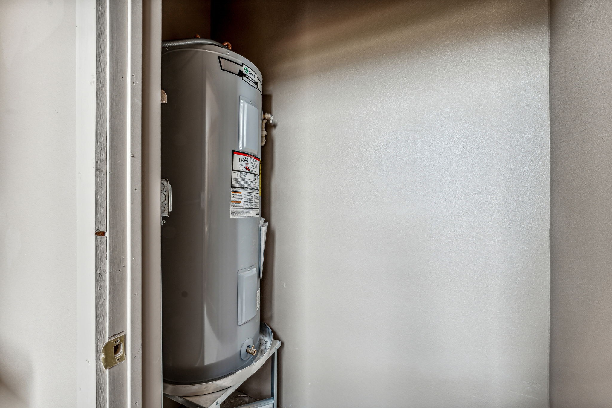 100 S Kickapoo Street 101